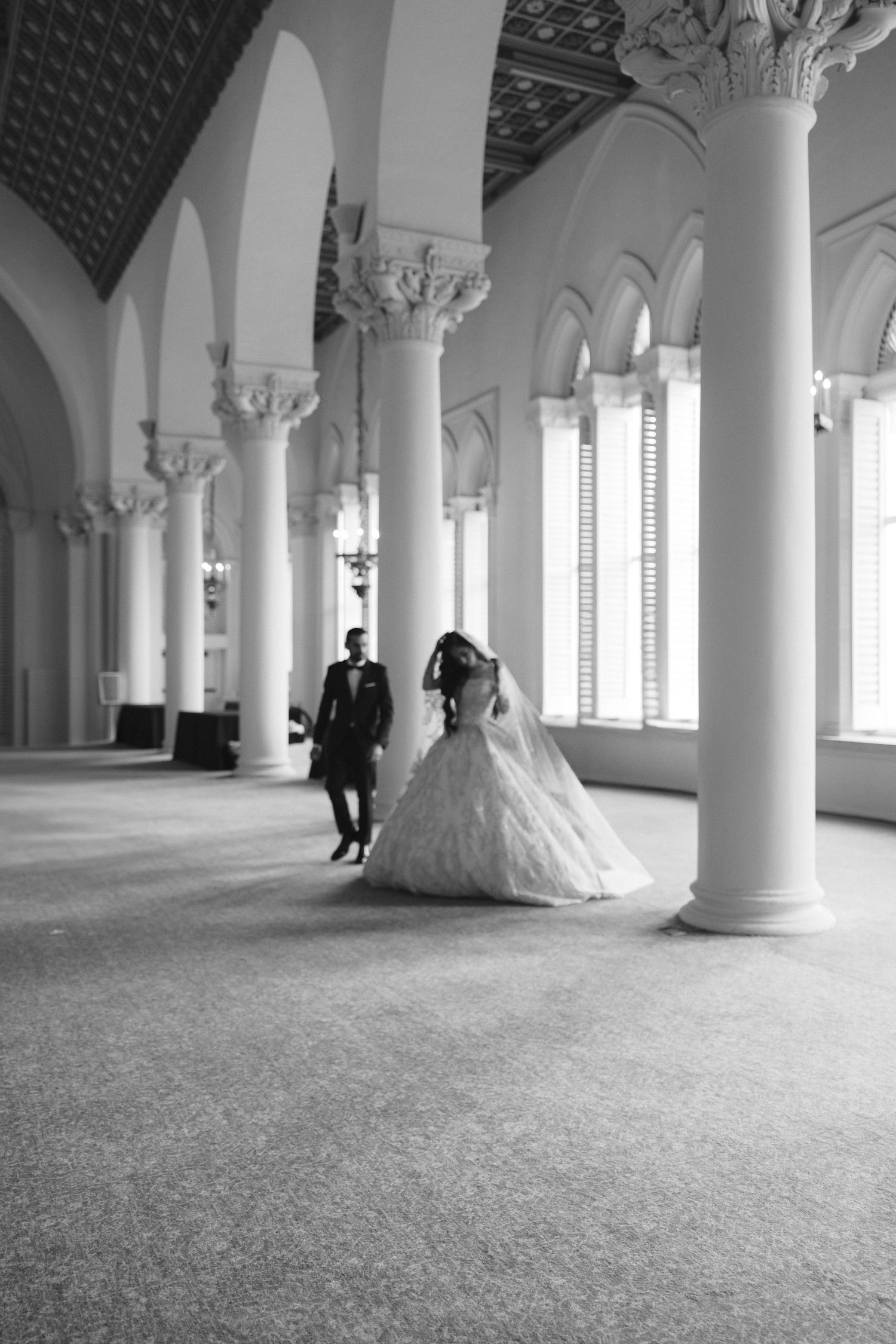 miami engagment session / courthouse wedding / downtown courthouse elopement