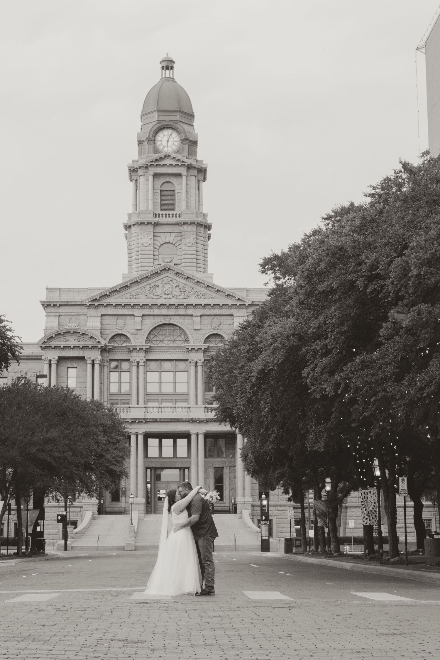 Fort Worth Courthouse Wedding Photographer