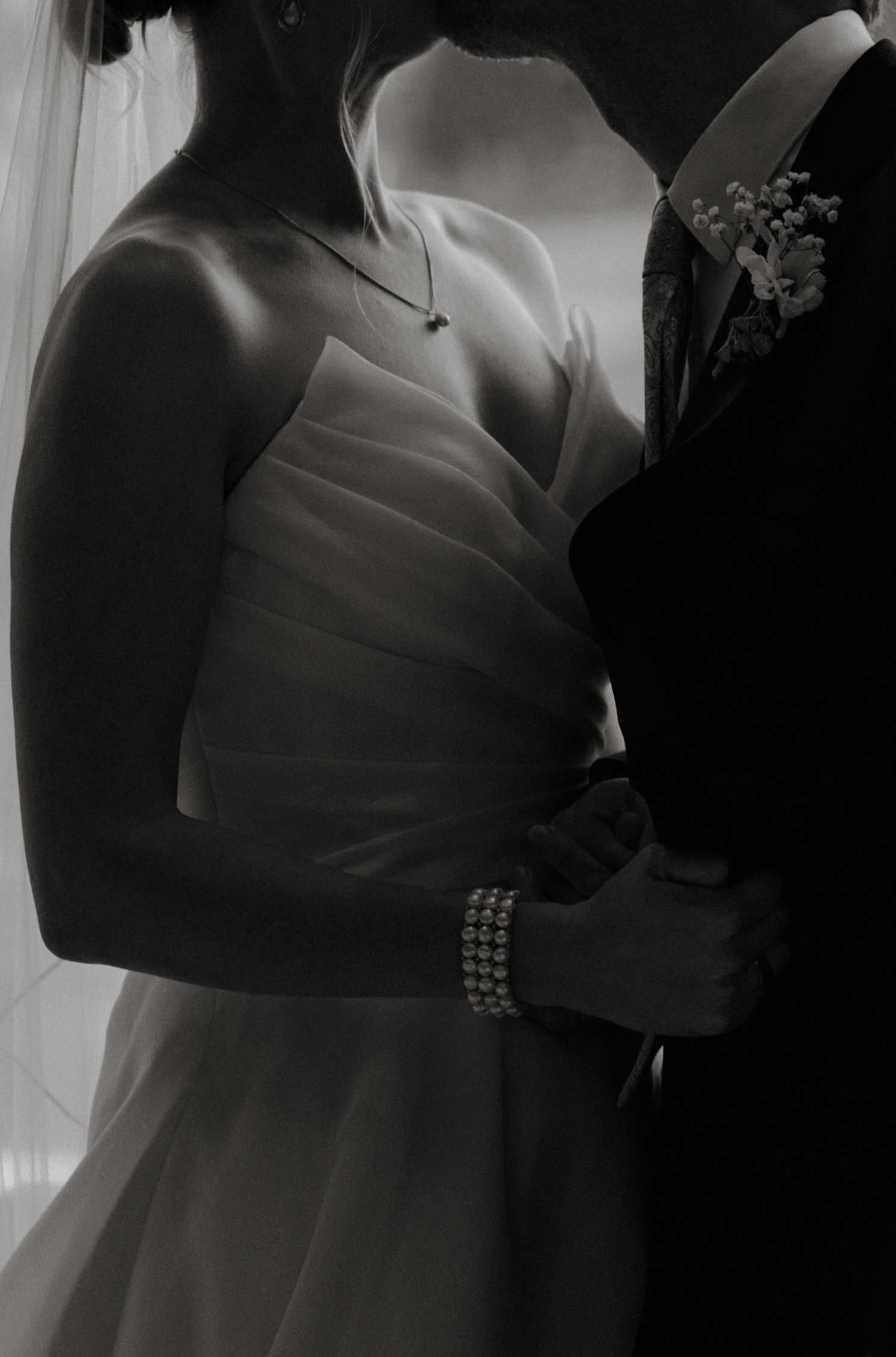 Black and White Wedding Photos
Intimate Wedding Photos
Moody Wedding Photo
Midwest Wedding Photographer
Twin Cities Wedding