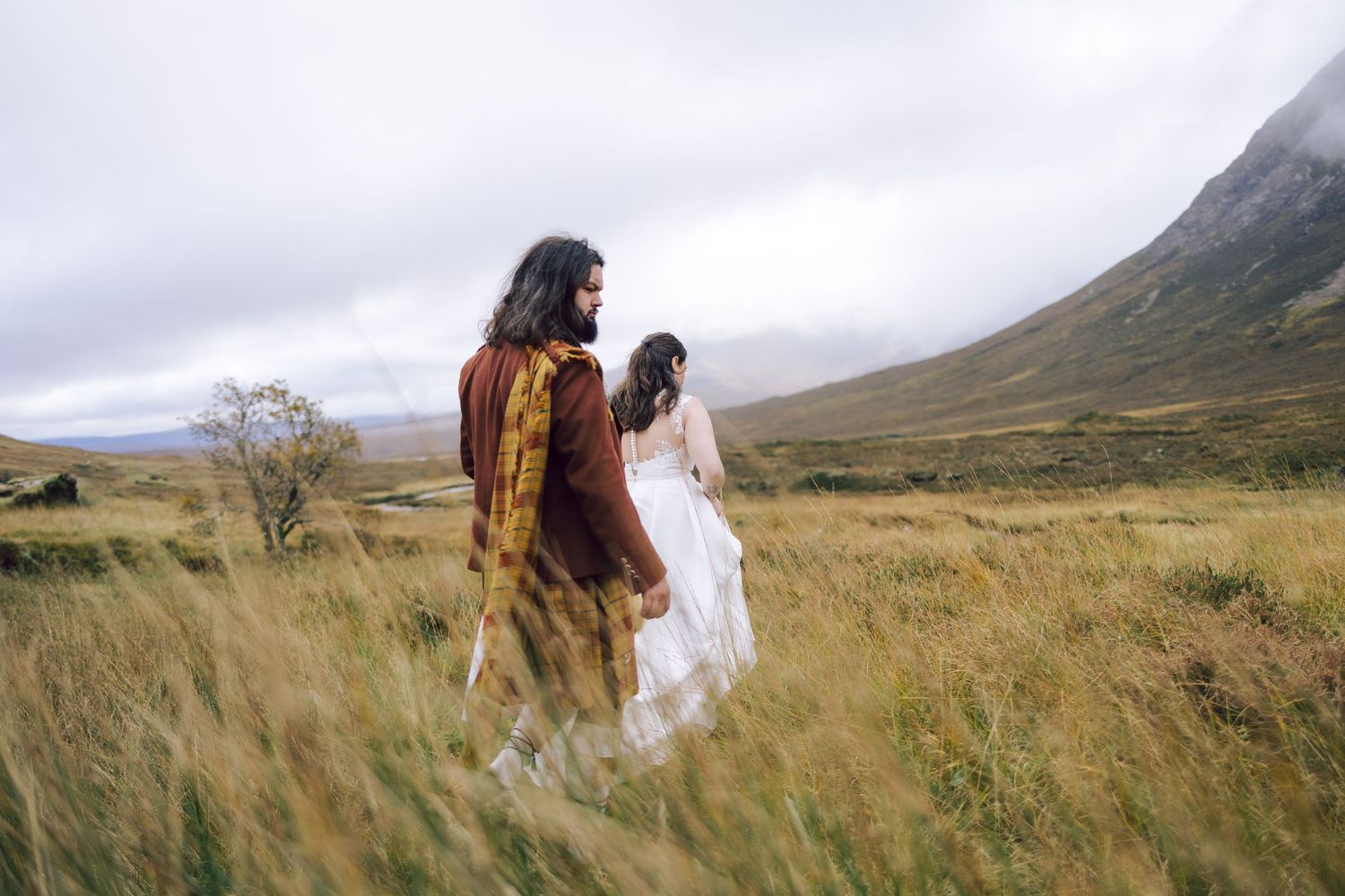 Glencoe Elopement
Scotland Elopement
Elopement photographer
Glen Eviv
Wee white house