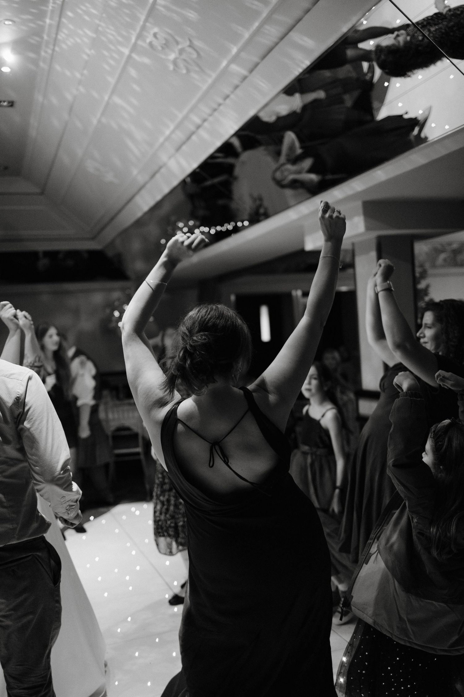 Wedding Photographer
Scotland Weddings
Black and white wedding photos
