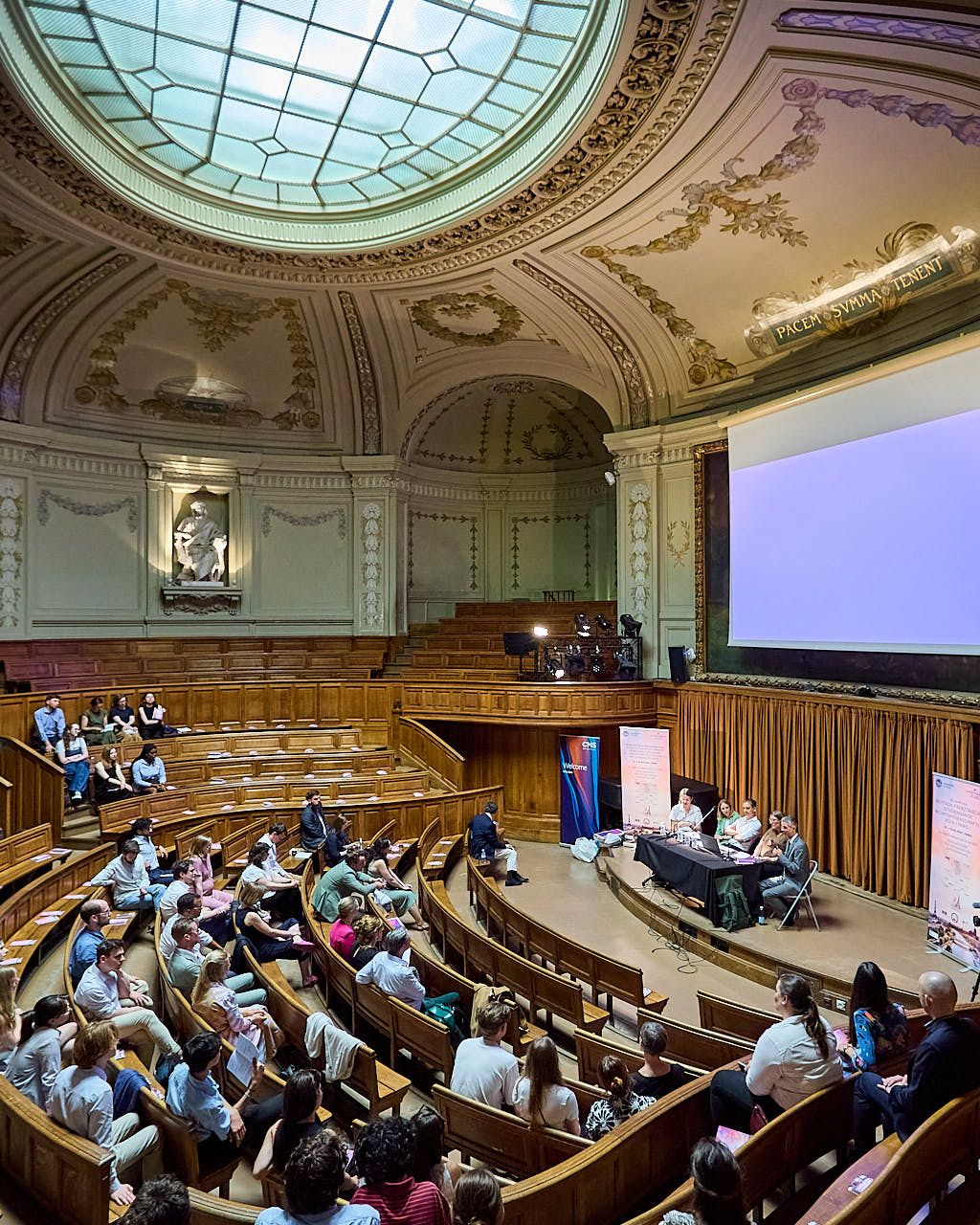 Photographe événement d'entreprise : DFM Alumni - 35 Ans - Table Ronde Juridique, Assistance en amphi - Université Paris 1 Panthéon Sorbonne