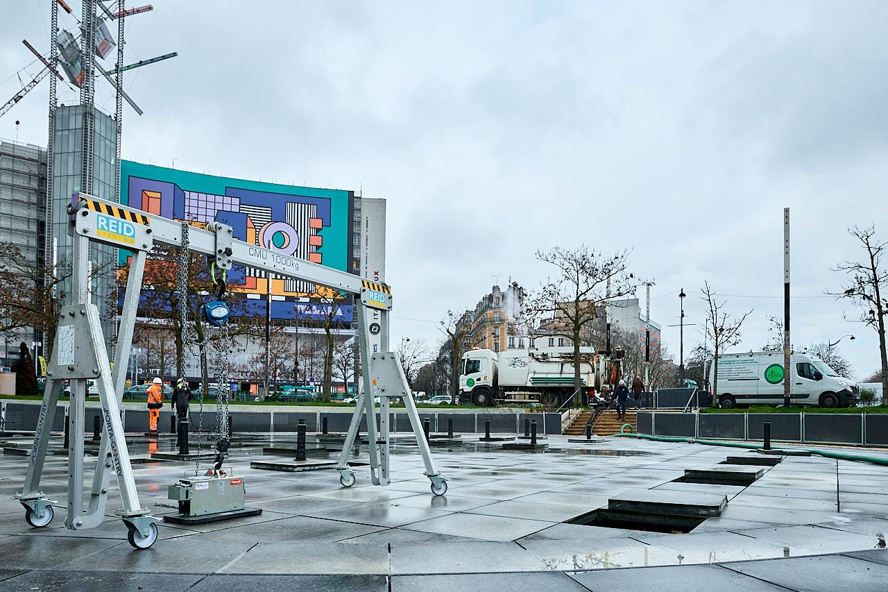 Photographe reportage entreprise - Organisation du chantier urbain MDV78 avec matériel de nettoyage professionnel - Place d'Italie Paris