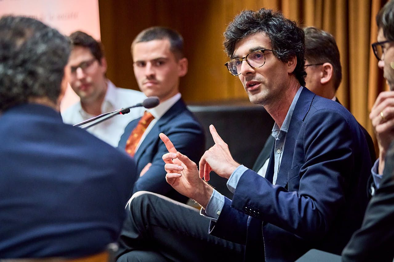 Photographe événement d'entreprise : DFM Alumni - 35 Ans - Table Ronde Juridique - intervenant - Université Paris 1 Panthéon Sorbonne