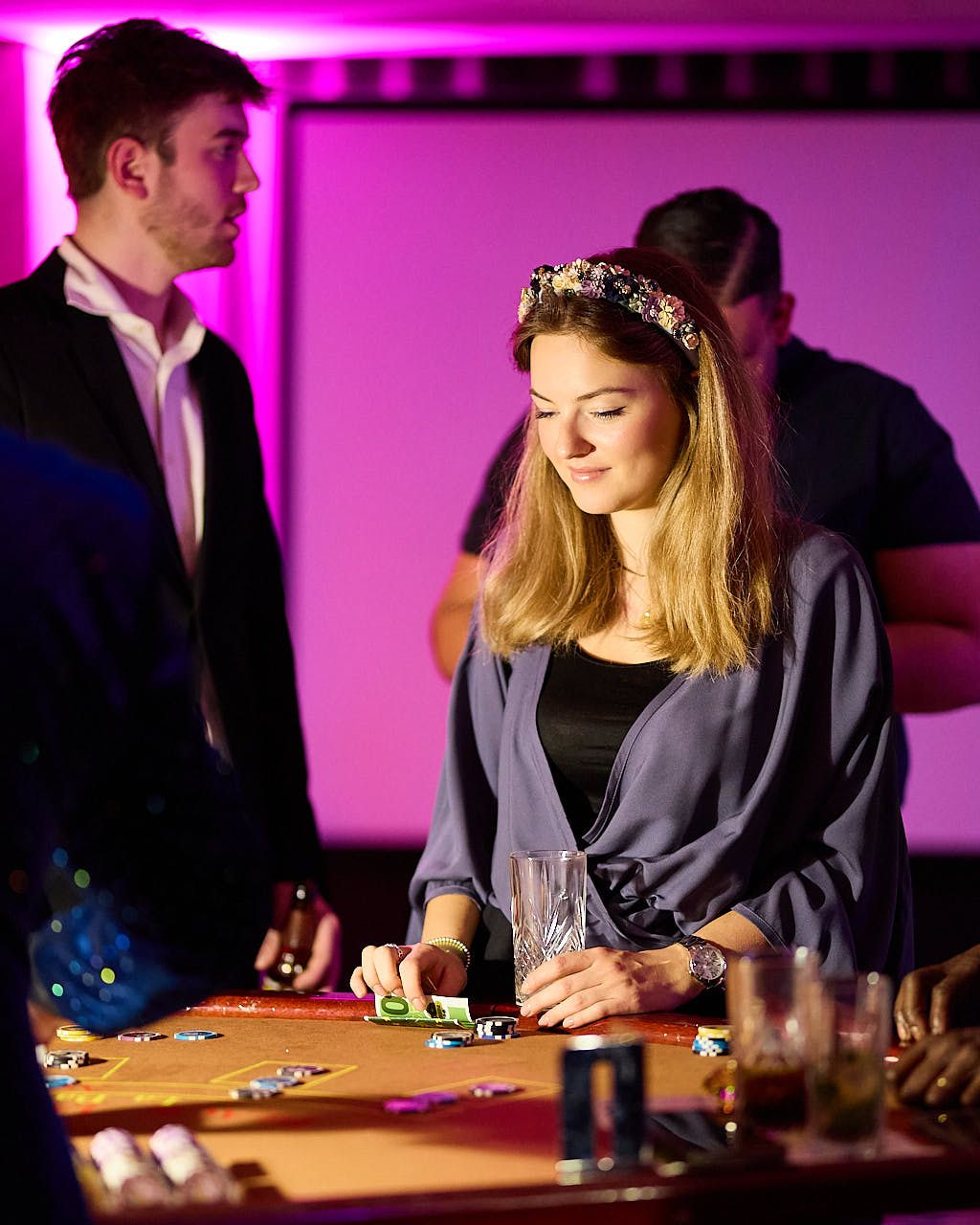 Photographe événement entreprise Yvelines : Soirée fin d'année Hôtel Renaissance - Animation casino - La Défense, Hauts-de-Seine 2023