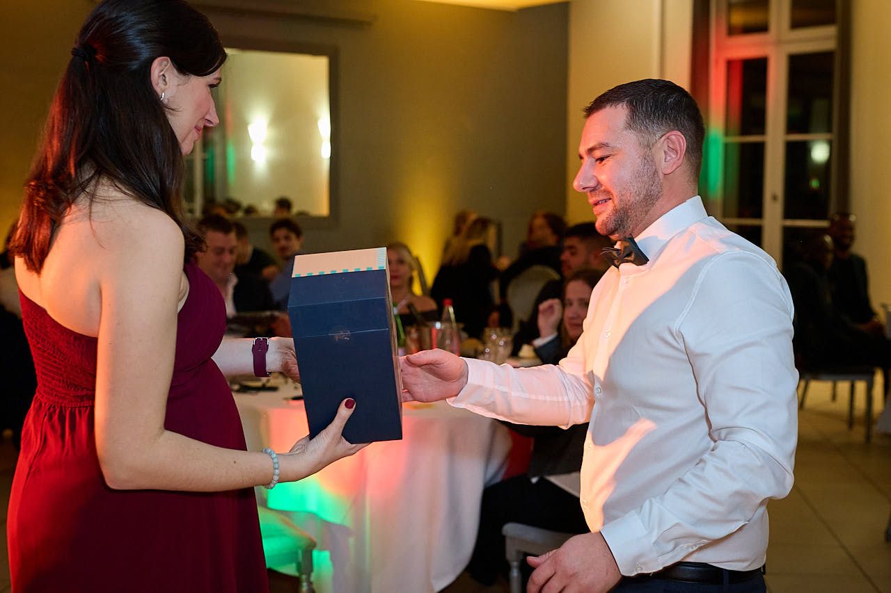 Photographe événement d'entreprise Yvelines: RG Distribution - Tombola - Soirée de fin d'année au Domaine de Bethemont - Yvelines