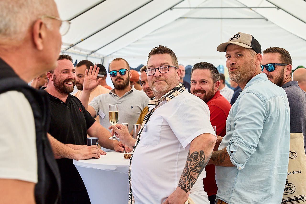 Photographe événement entreprise : Cinquantenaire Groupe Lheureux - Convivialité entre équipes - Les Essarts-le-Roi, Yvelines 2023