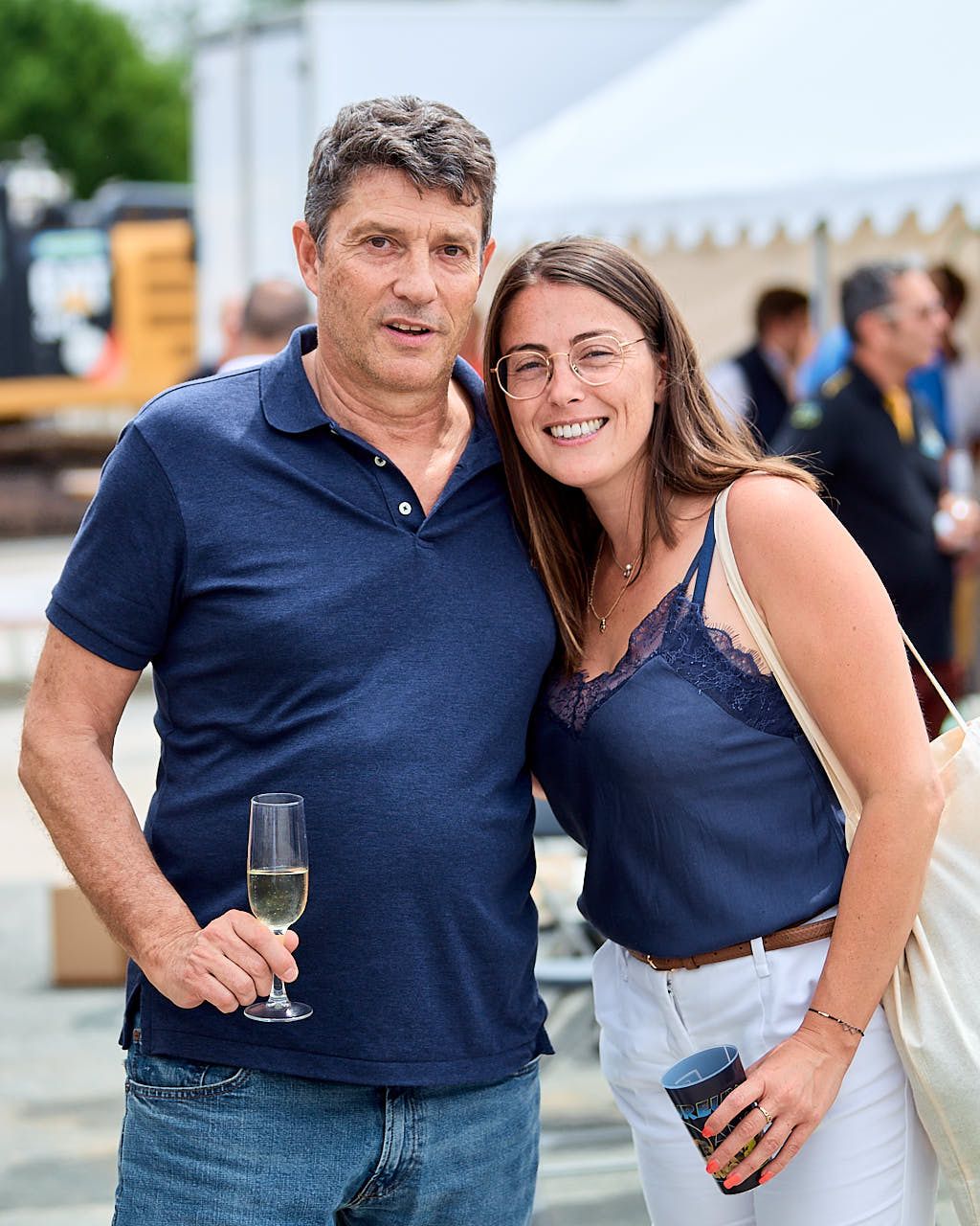 Photographe événement entreprise : Cinquantenaire Groupe Lheureux - Convivialité entre clients - Les Essarts-le-Roi, Yvelines 2023