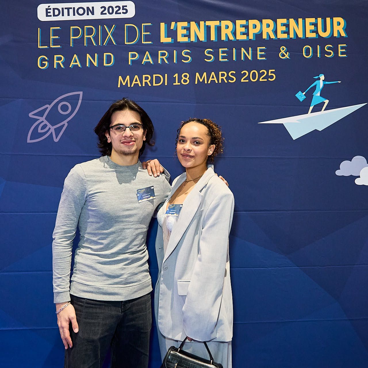 Photographe événement d'entreprise : Camille et Kenzo pour Farmiswipe lors de la Cérémonie de Remise du Prix de l'Entrepreneur GPSEO 2025