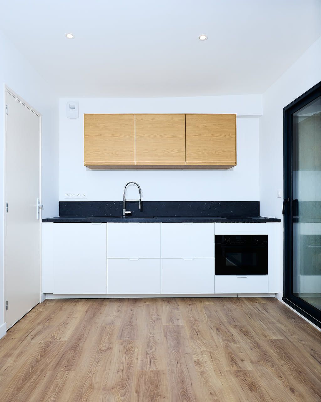 Photographe reportage entreprise - Chantier Mediom de Rénovation d'une grange en appartement terminé - Espace de vie
