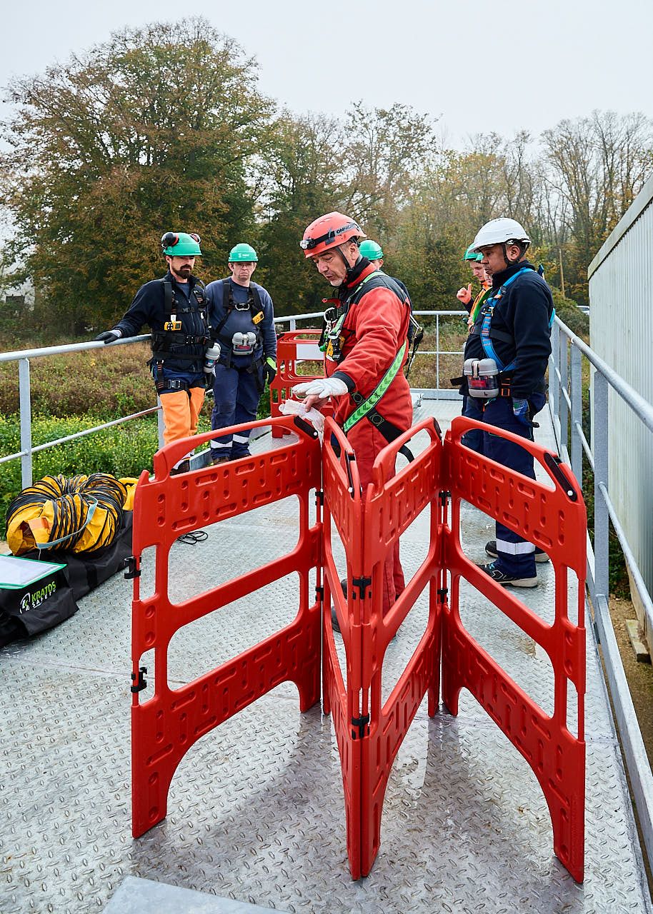 Photographe reportage entreprise Seine-et-Marne - Stagiaires formation CATEC avec formateur Mayday Formation