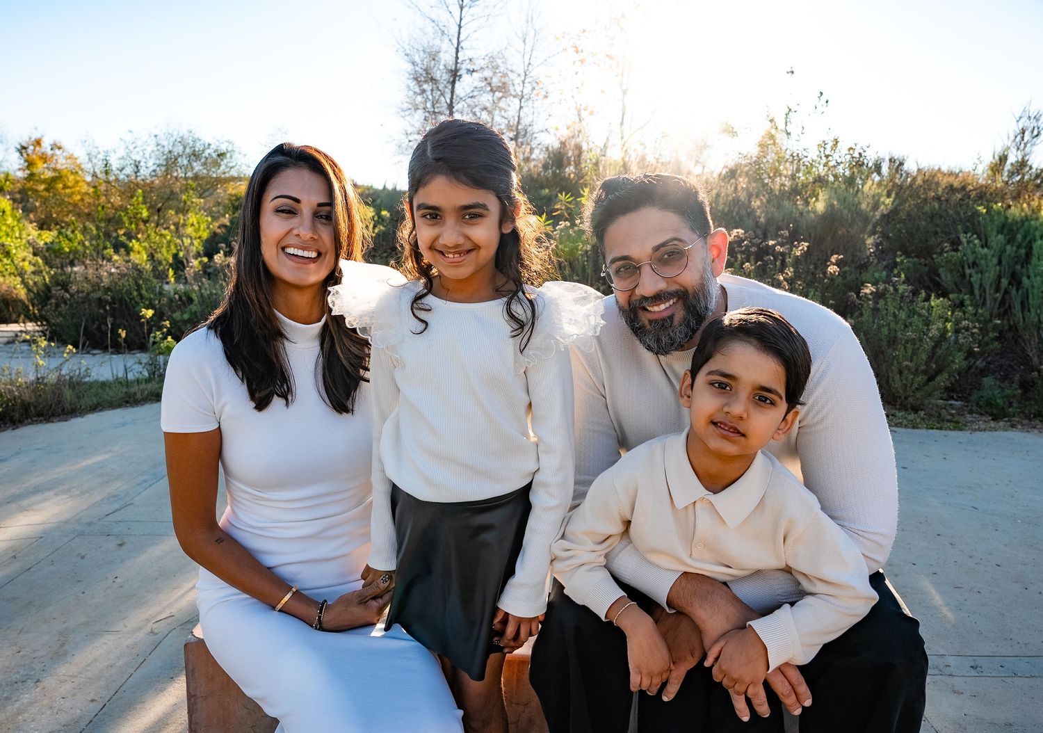 relaxed family portraits and docu-style candids