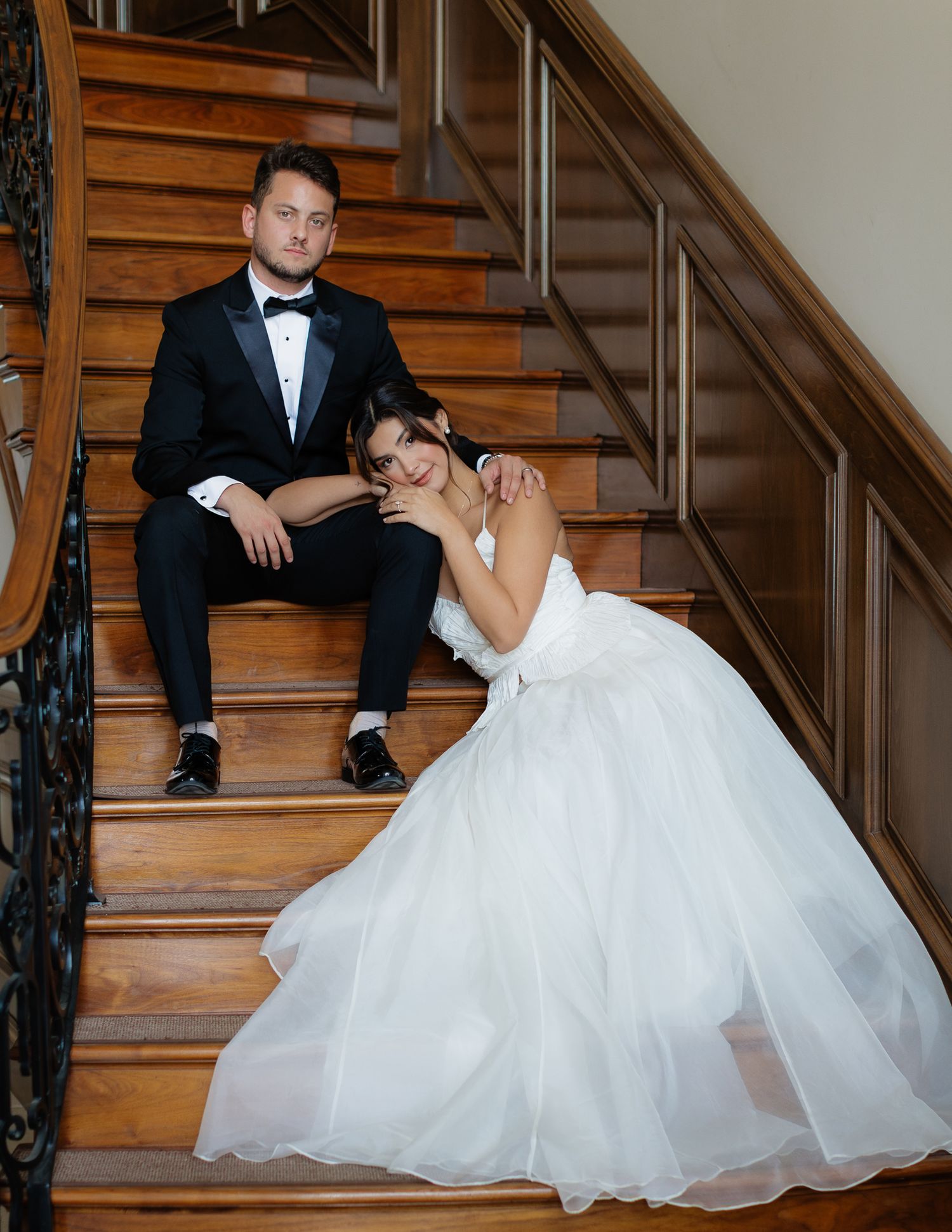 Romantic bride and groom portraits. Malibu California luxury wedding with an editorial aesthetic. Southern California photographer.