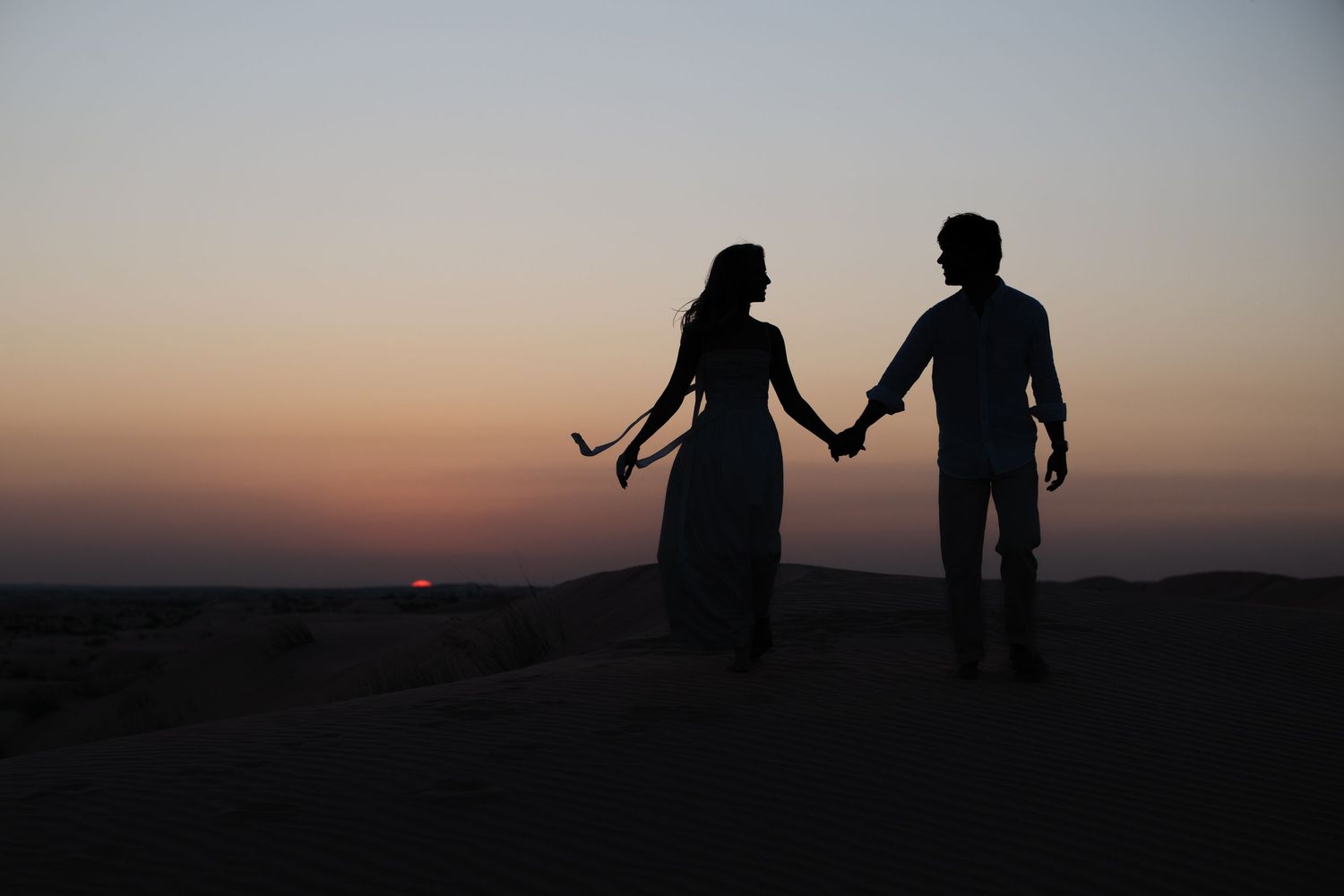 Engagement photoshoot desert Dubai Abu Dhabi Celine Grassy Photography