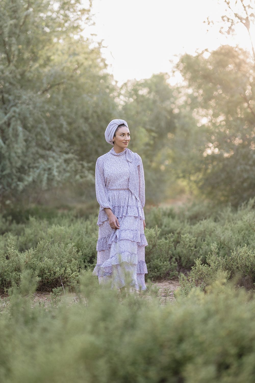 Lifestyle portraits session in Dubai green spot