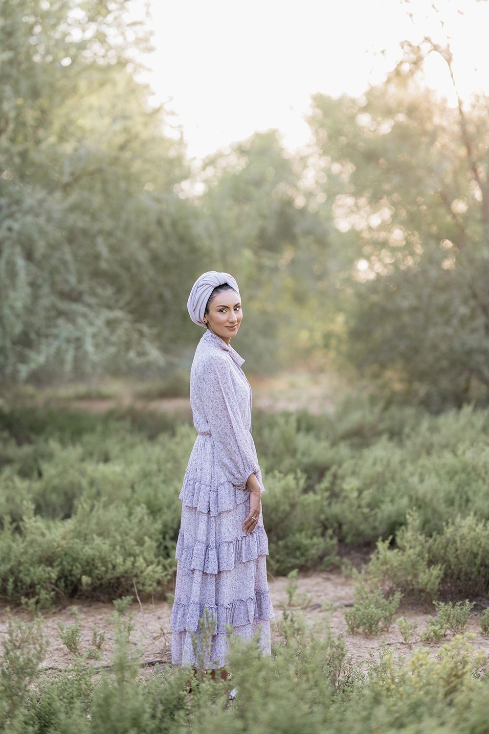 Lifestyle portraits session in Dubai green spot