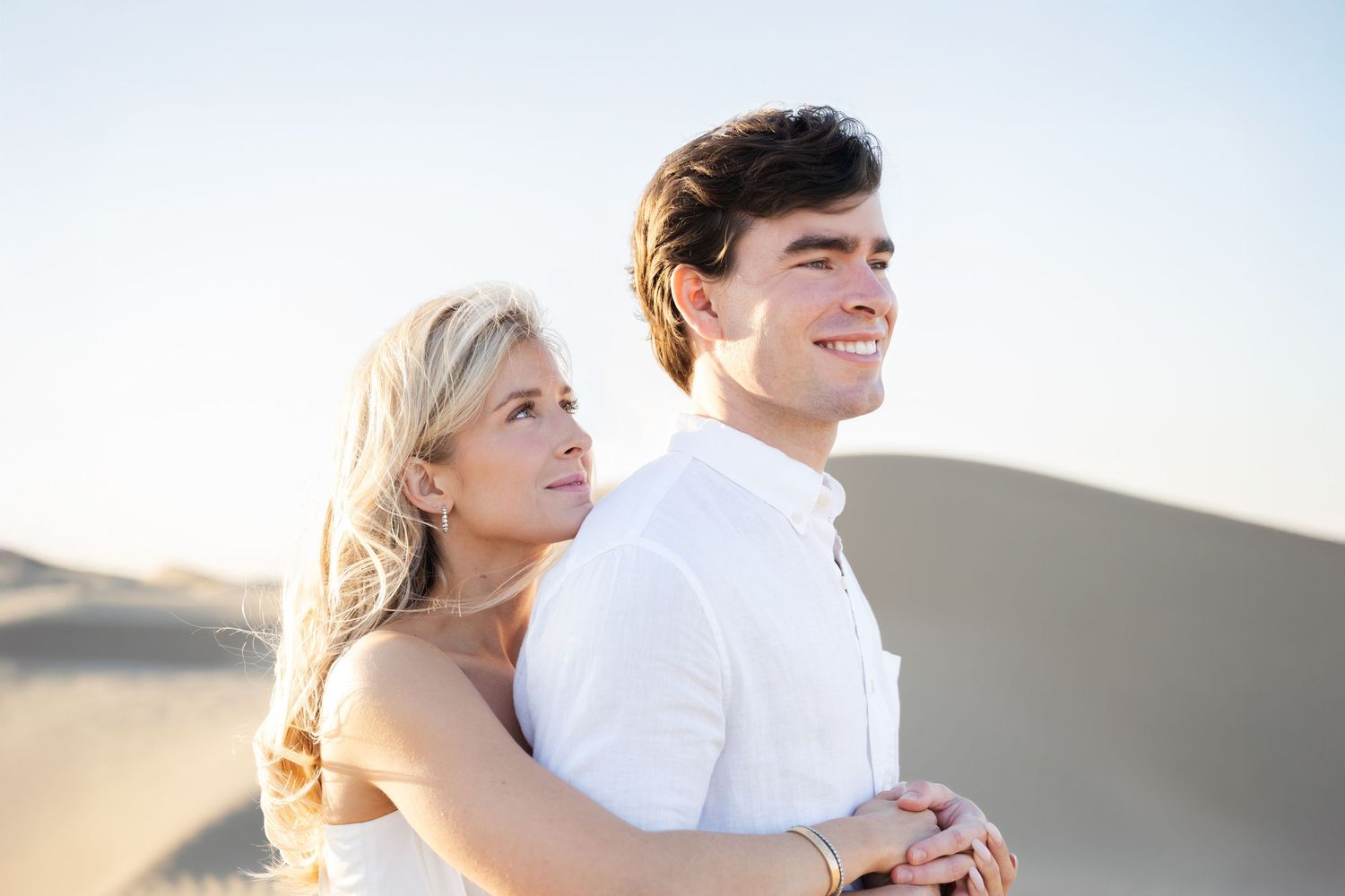 Engagement photoshoot desert Dubai Abu Dhabi Celine Grassy Photography