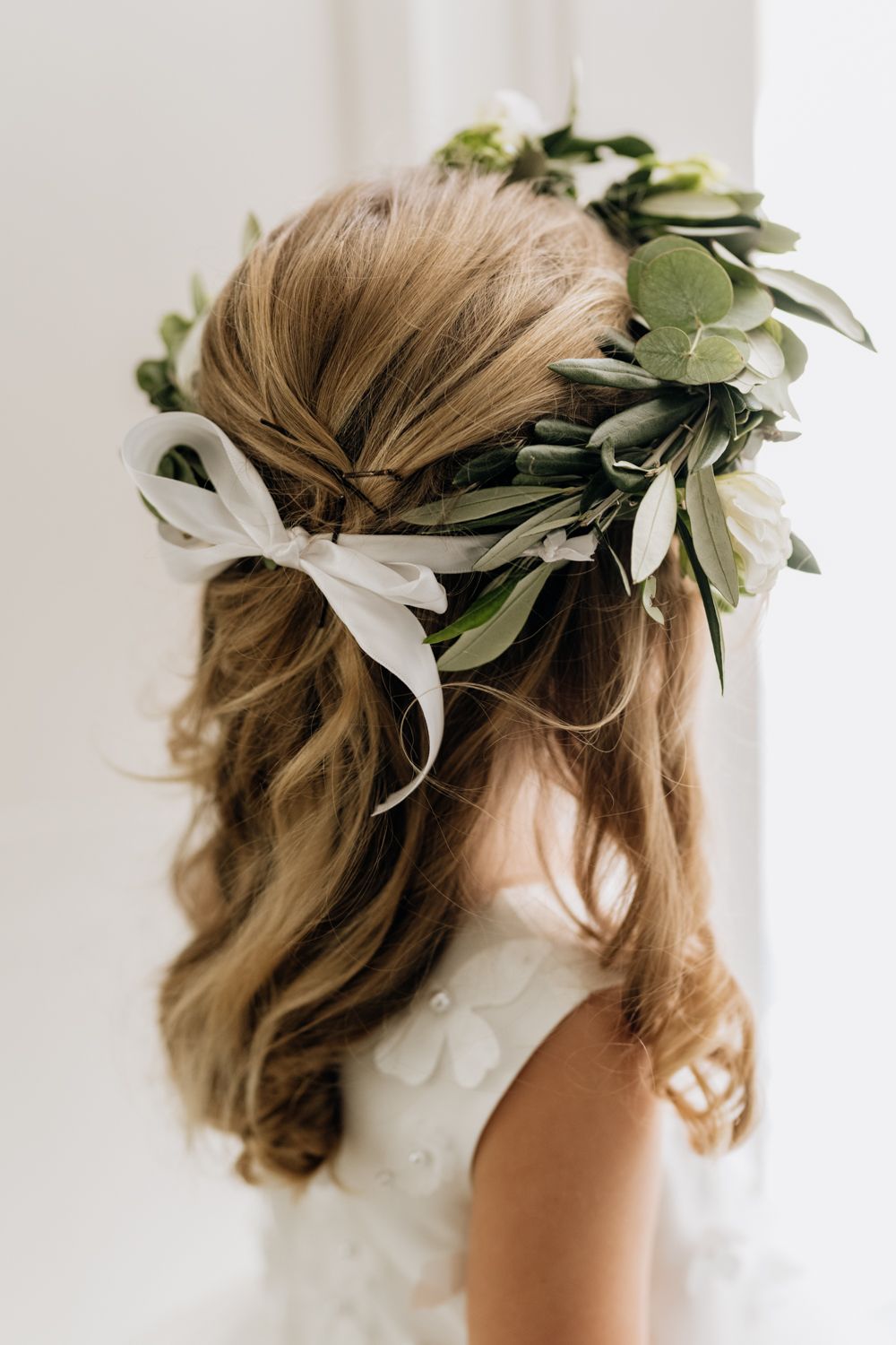 Flower girl detail flower crown