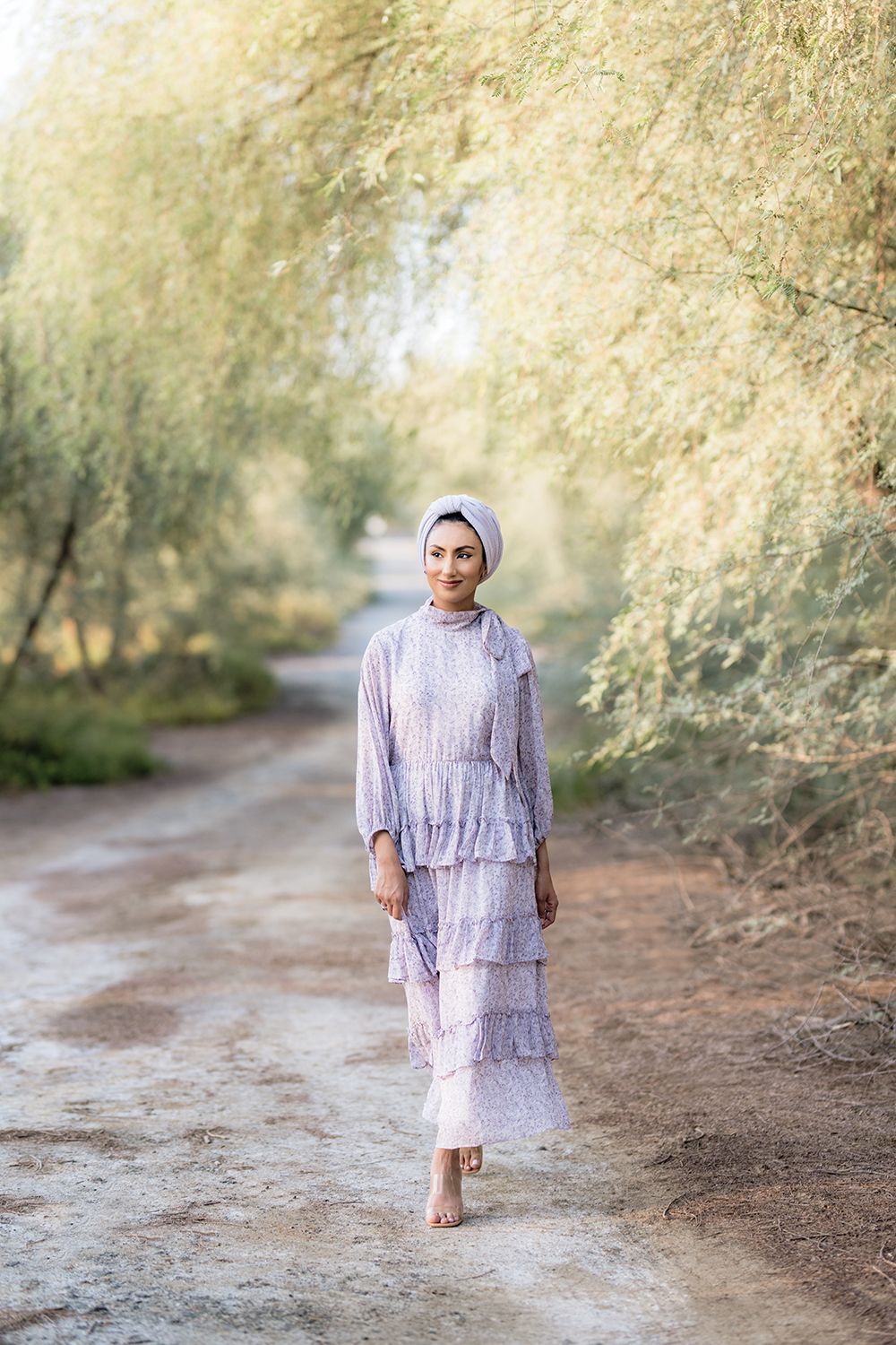 Lifestyle portraits session in Dubai green spot