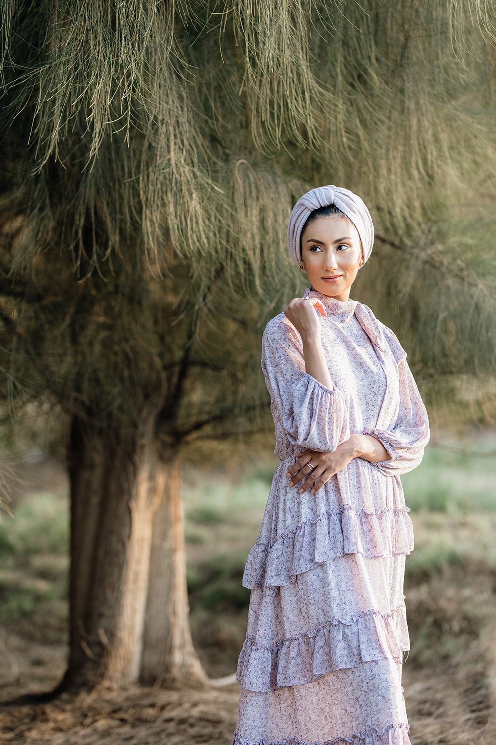 Lifestyle portraits session in Dubai green spot