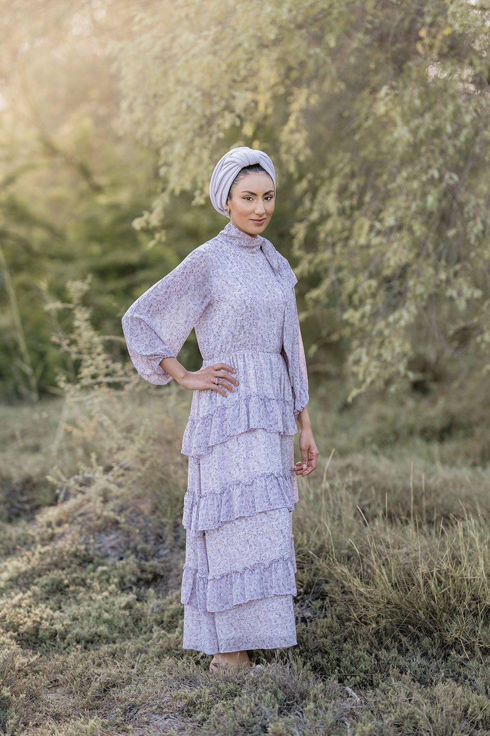 Lifestyle portraits session in Dubai green spot