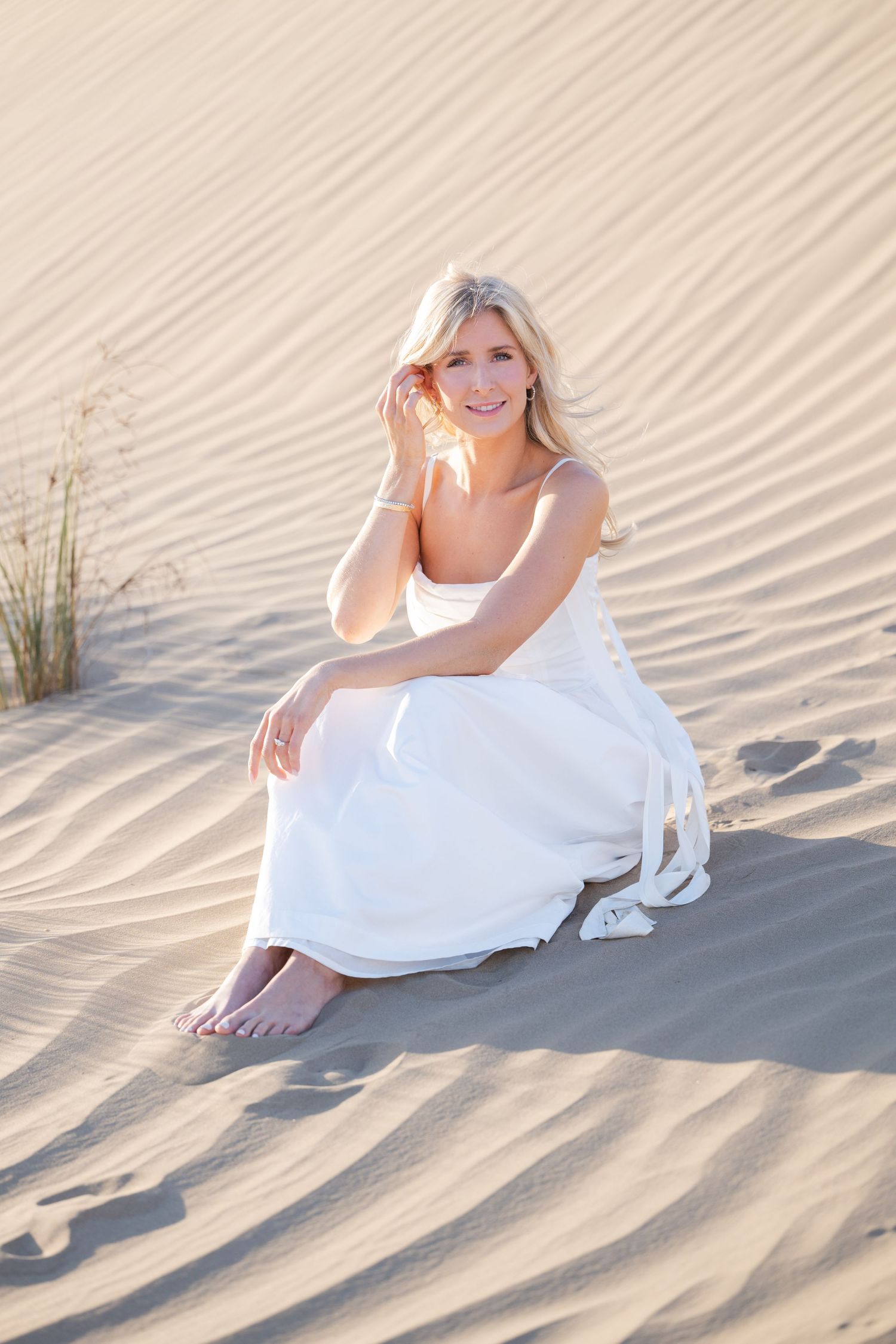 Engagement photoshoot desert Dubai Abu Dhabi Celine Grassy Photography