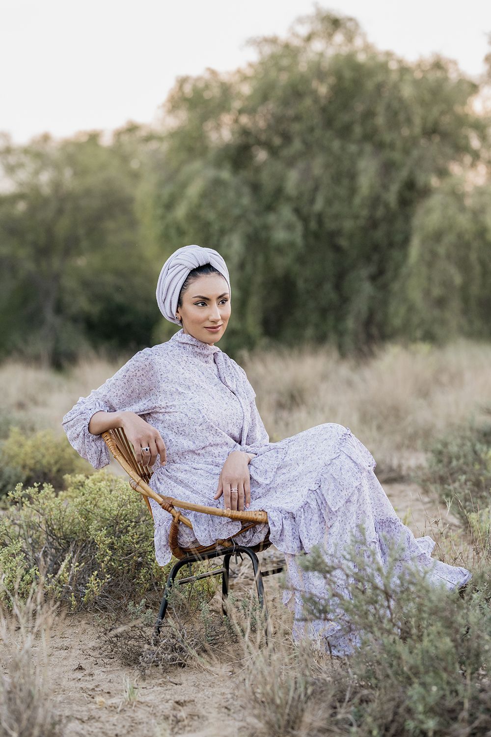 Lifestyle portraits session in Dubai green spot