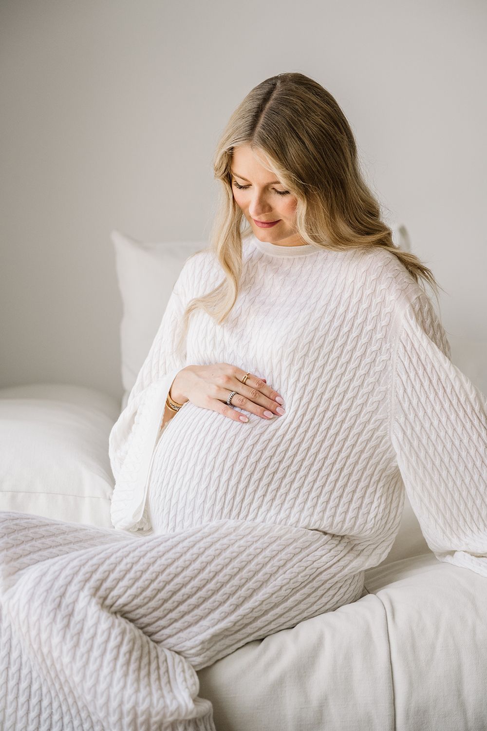 maternity photo session at home white dress