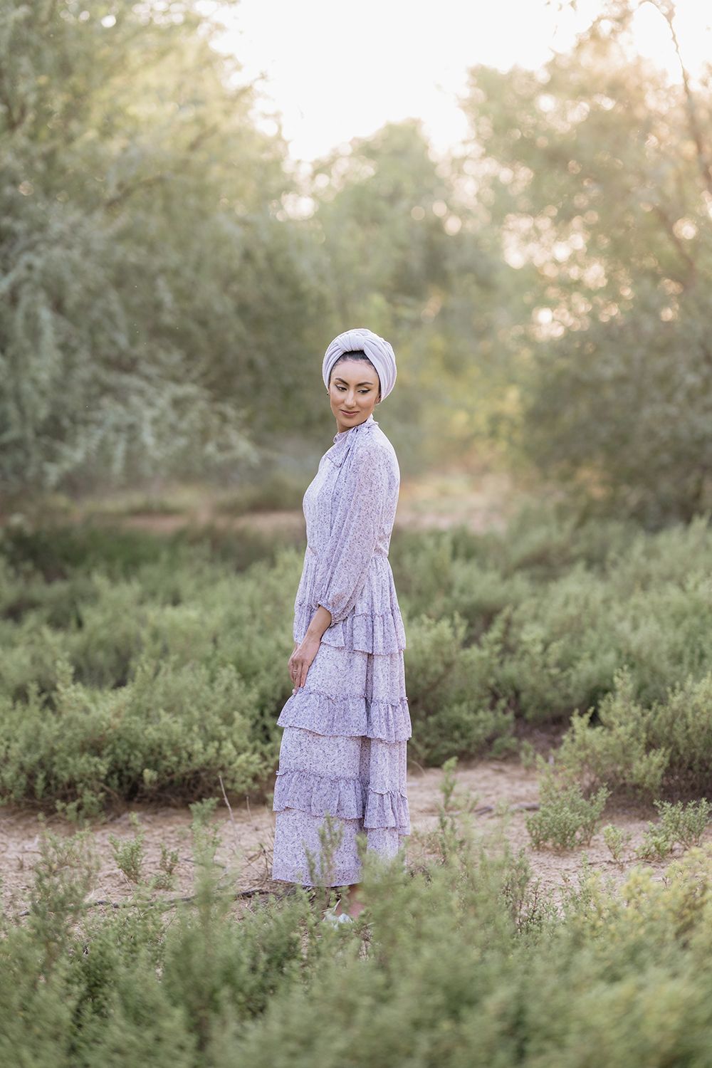 Lifestyle portraits session in Dubai green spot