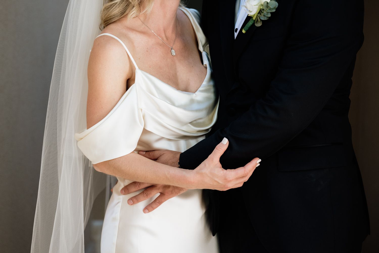 Minimalistic wedding classic couple portrait hands details