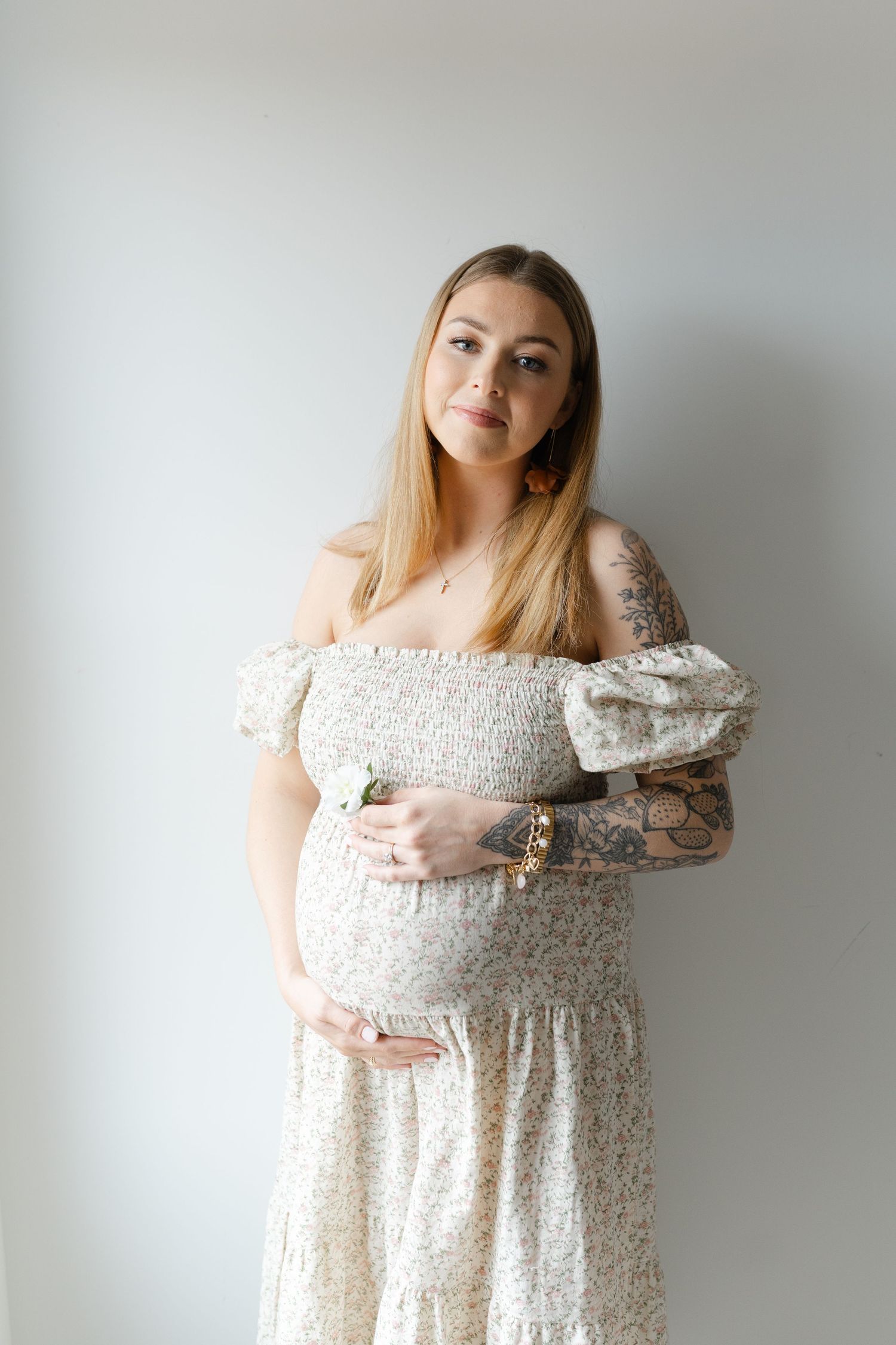 In-Home Maternity Session in Valparaiso, Indiana near Chicago