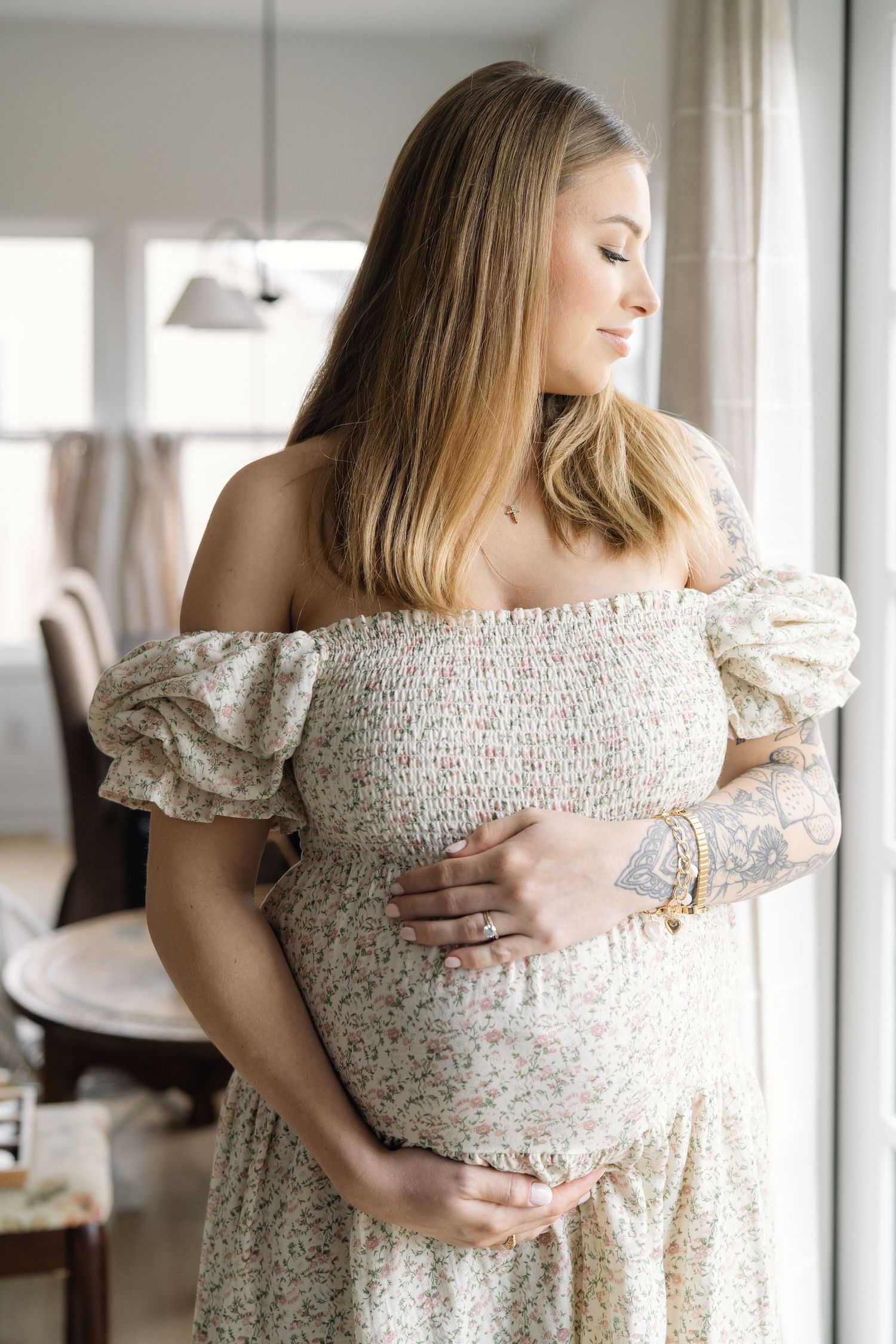 In-Home Maternity Session in Valparaiso, Indiana near Chicago
