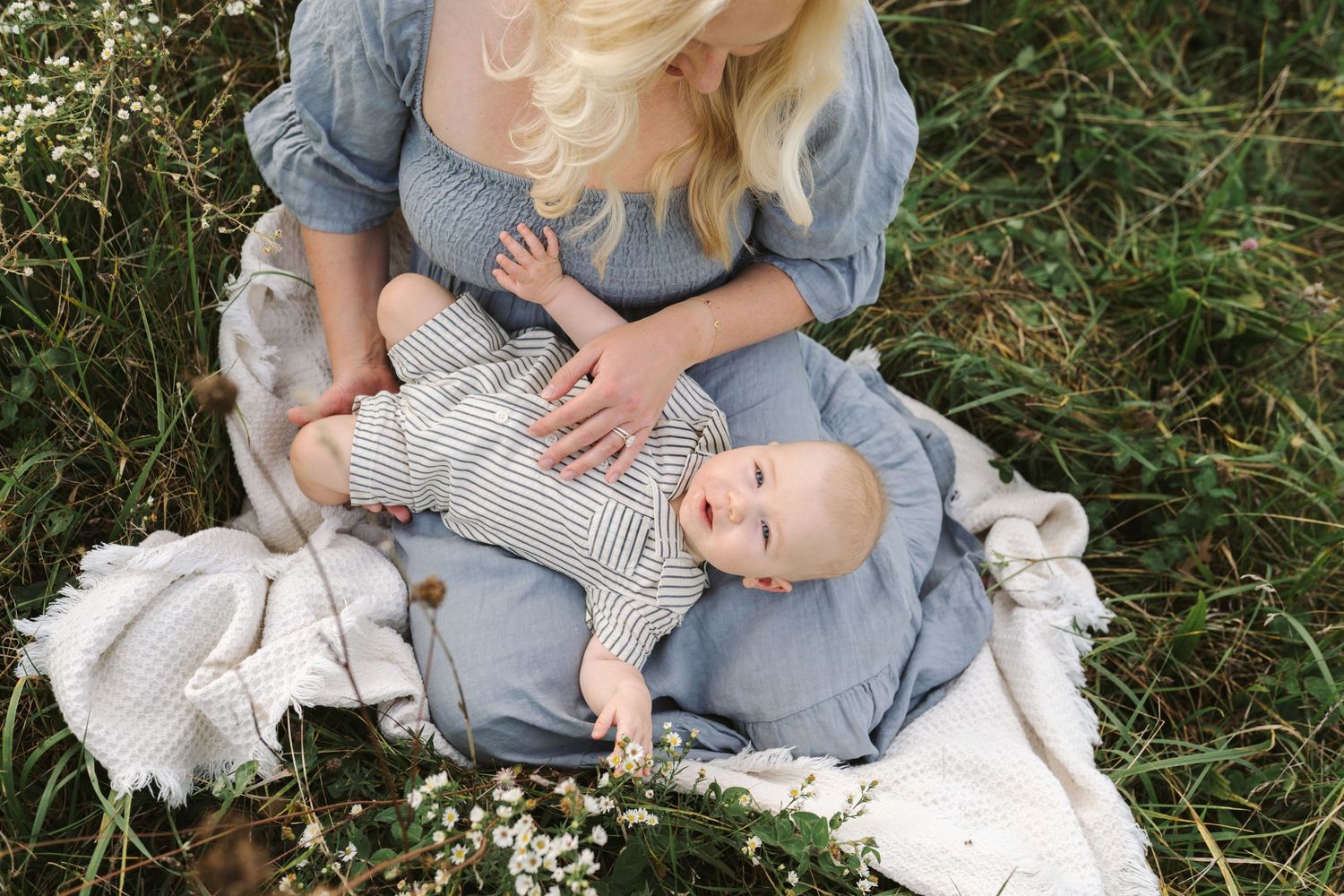 Milestone photography session in Valparaiso, Indiana for growing babies.