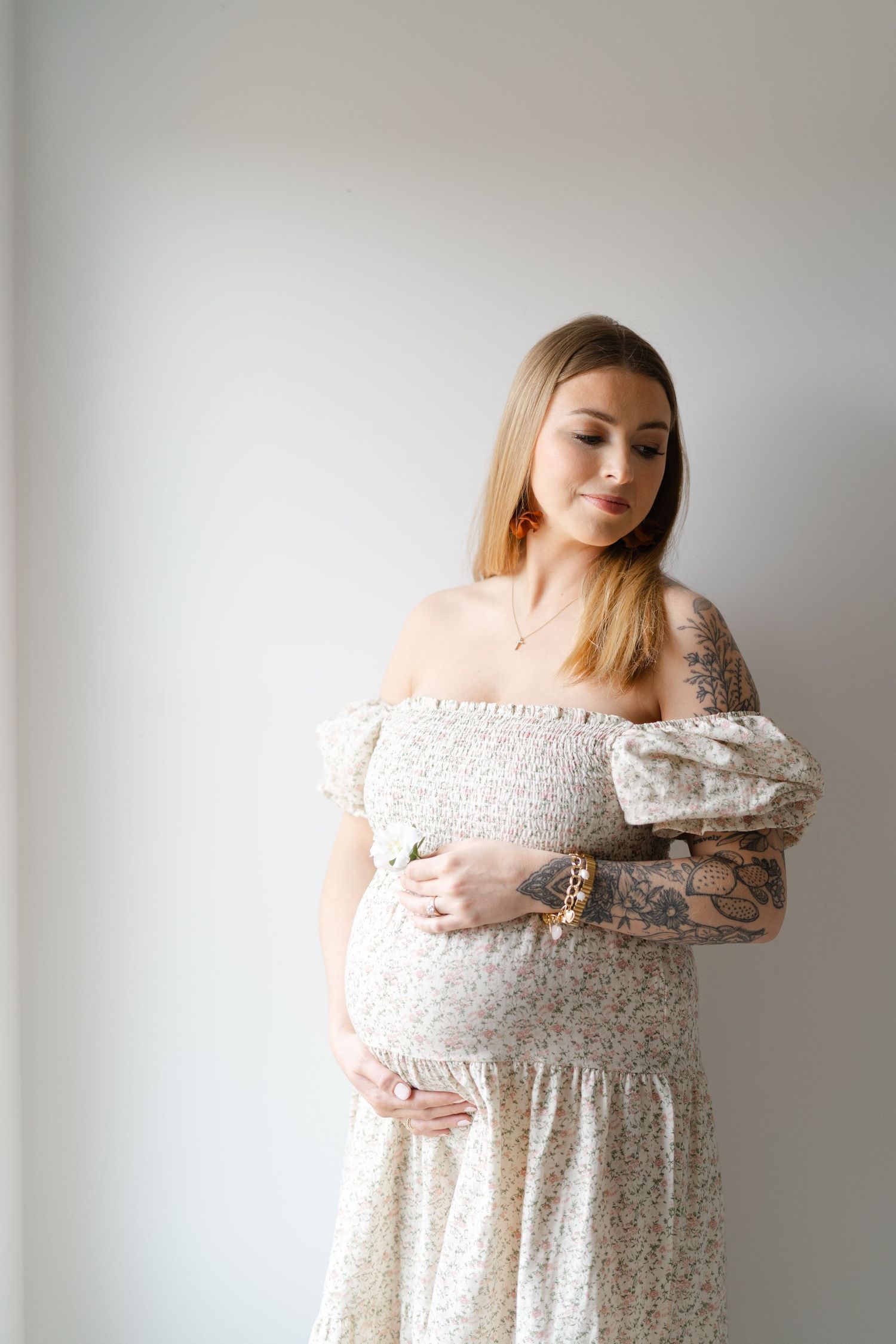 In-Home Maternity Session in Valparaiso, Indiana near Chicago