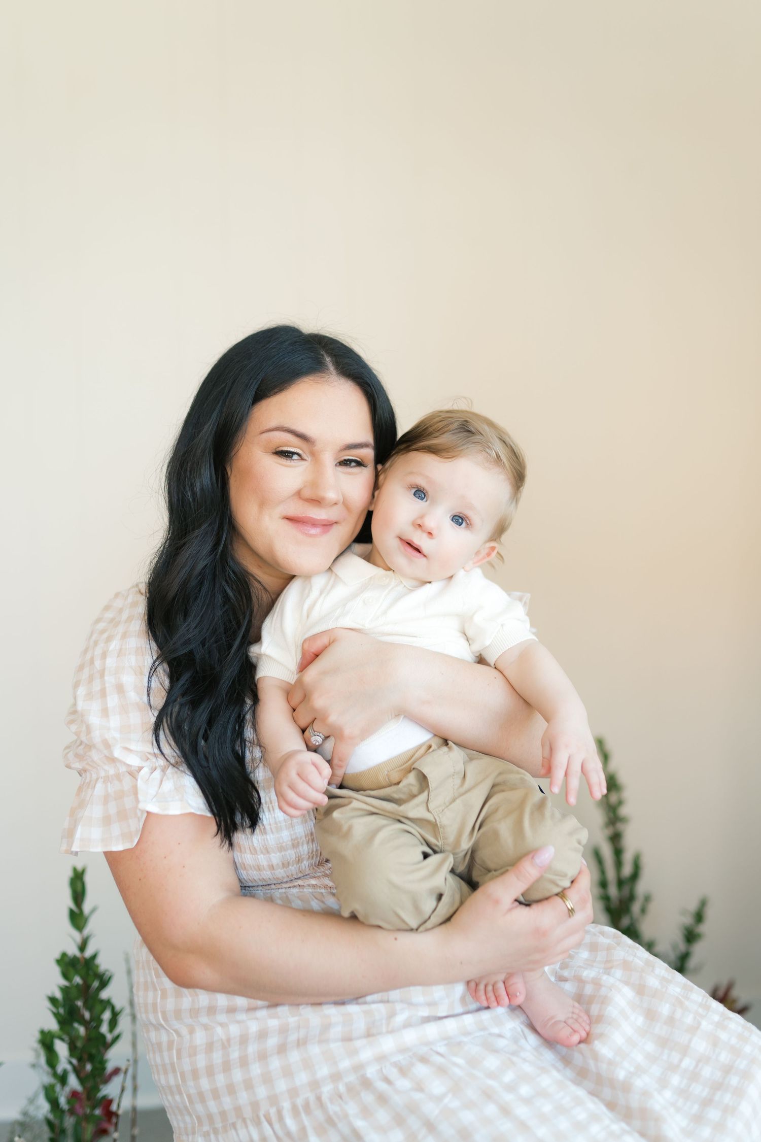 Valparaiso, Indiana milestone photographer capturing timeless baby portraits.