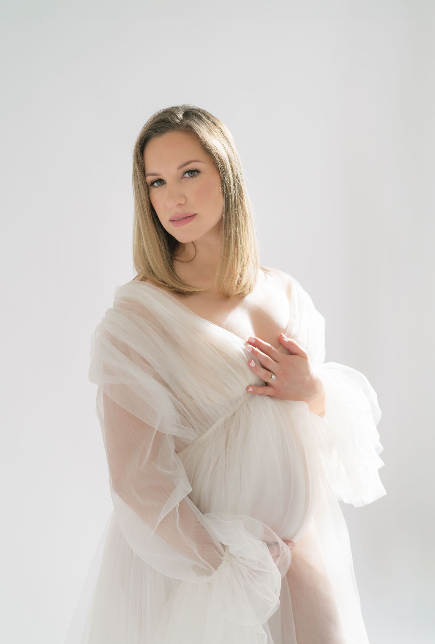 Destination-style maternity photography experience for Chicago mothers in Valparaiso, Indiana.”
