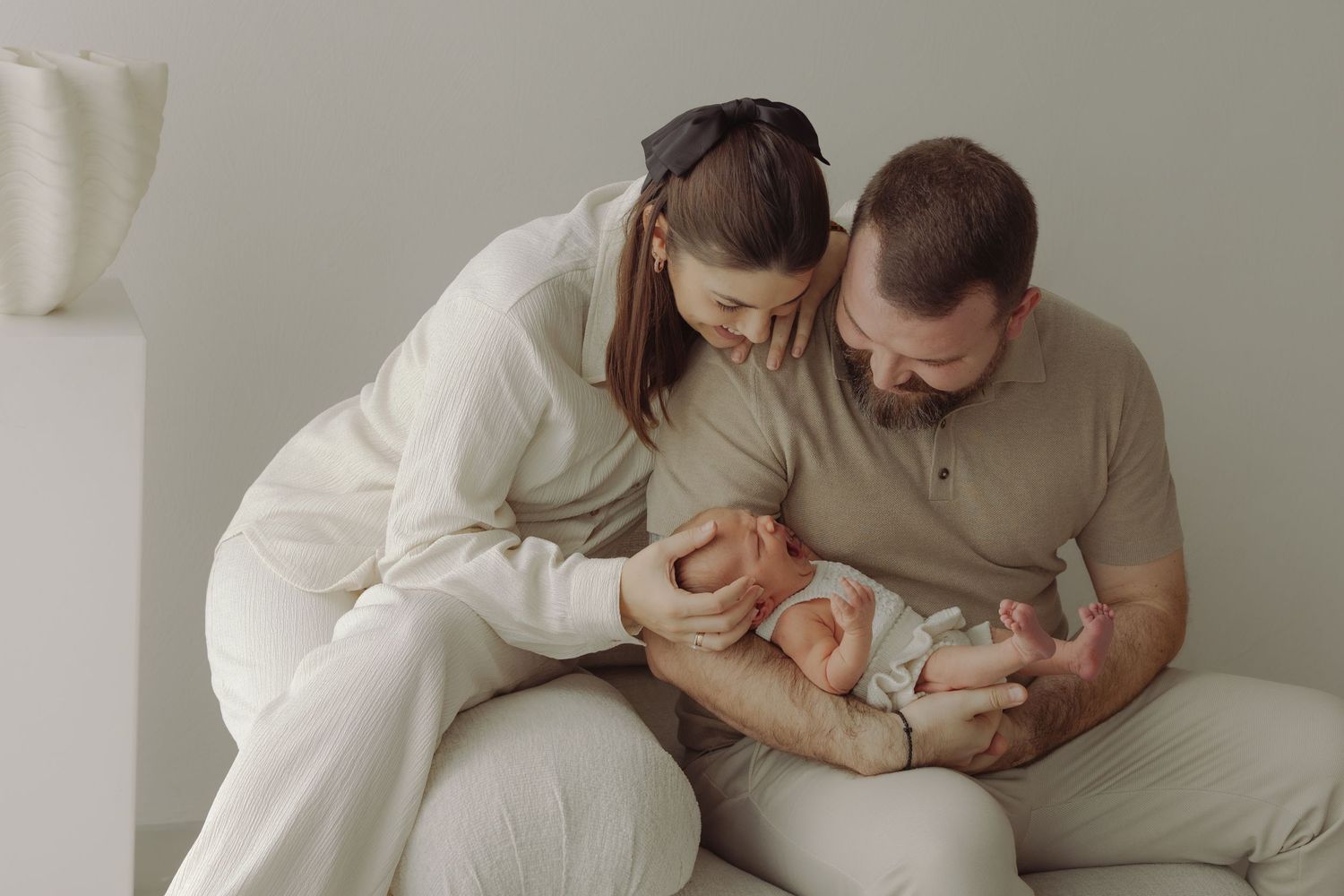 Newborn Foto-Shooting im Tageslichtstudio Schöftland