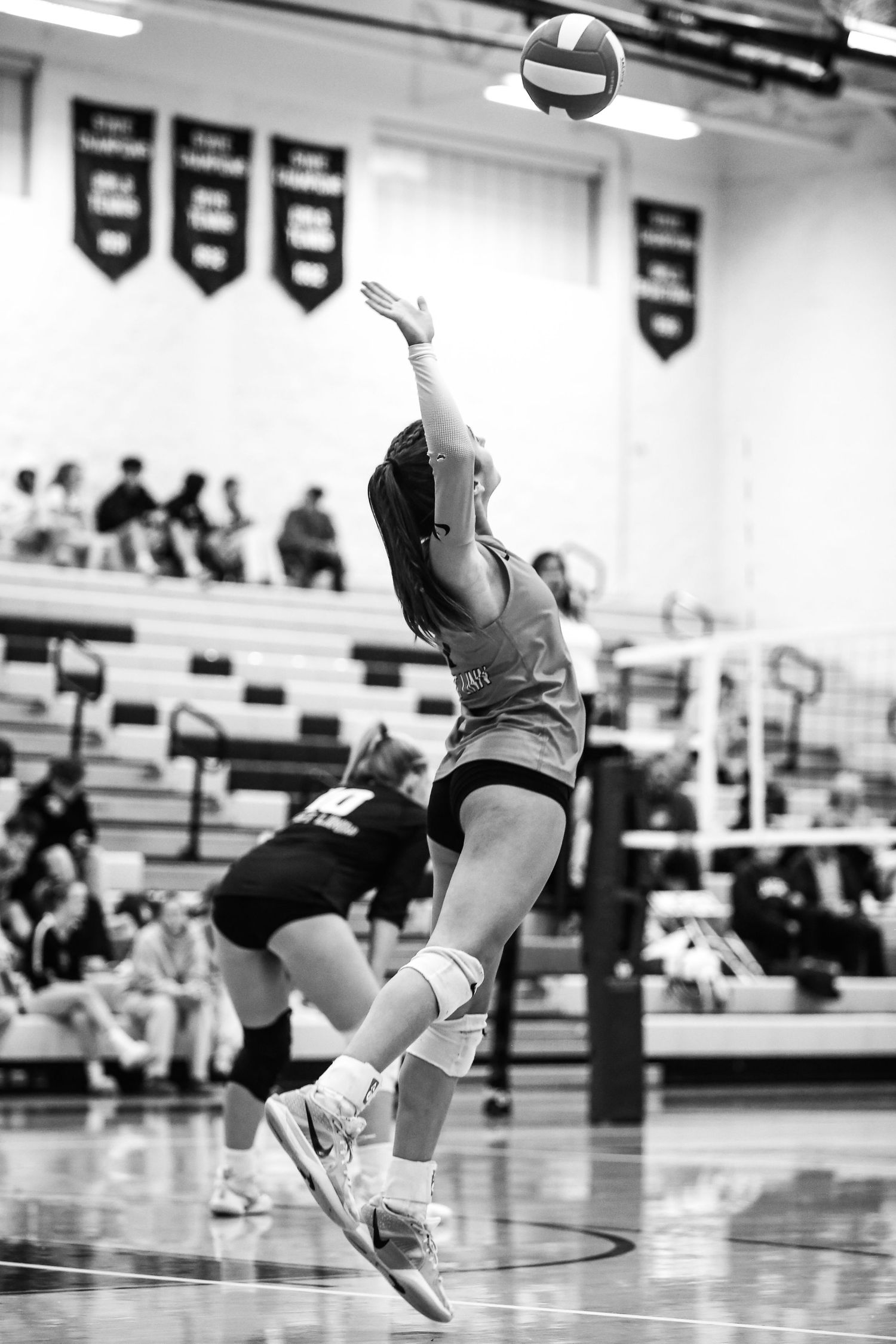 West Linn Lions Varsity Volleyball game photographed by Miles Butler Photography