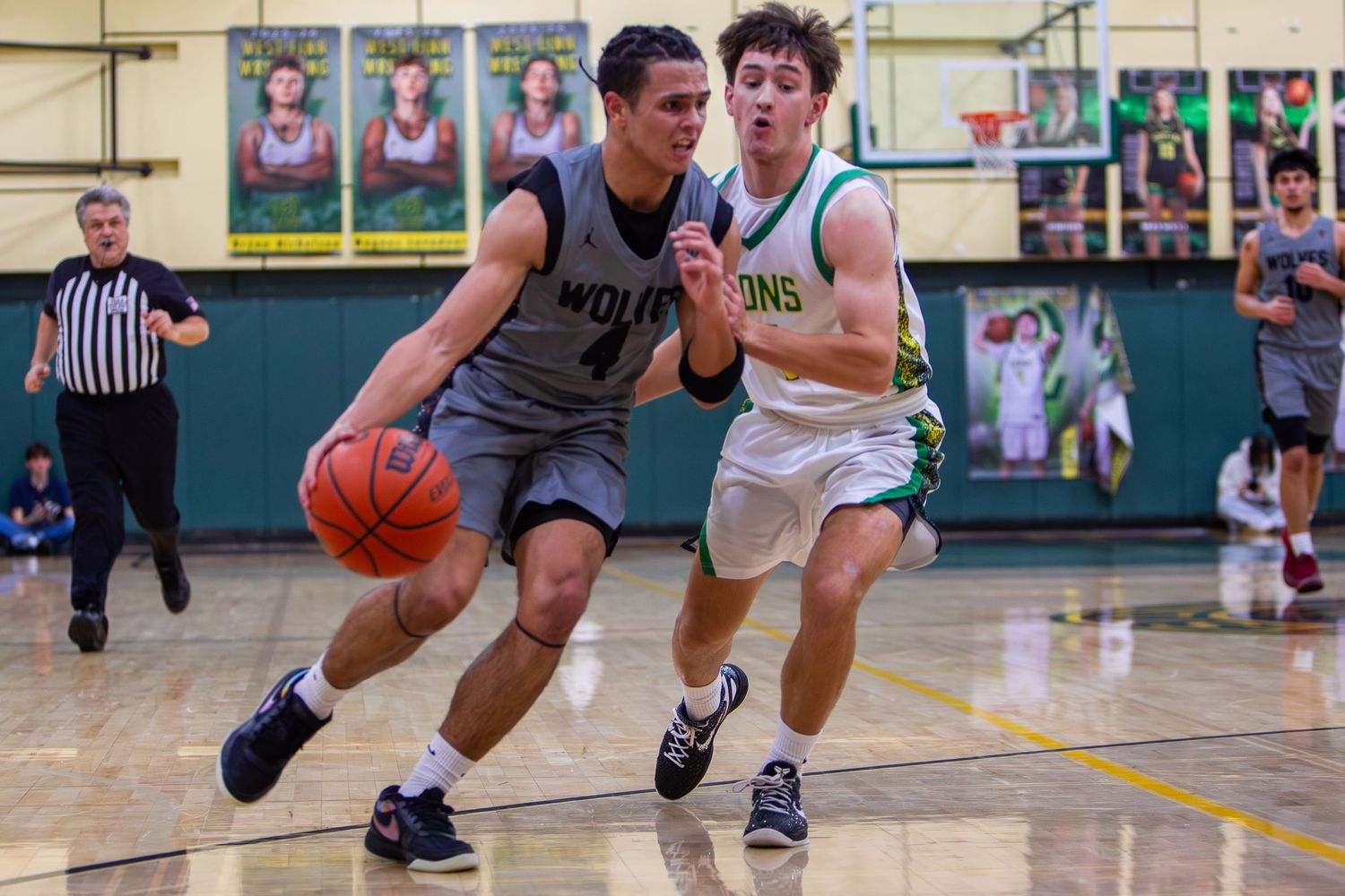 West Linn Lions Varsity Boys Basketball game photographed by Miles Butler Photography