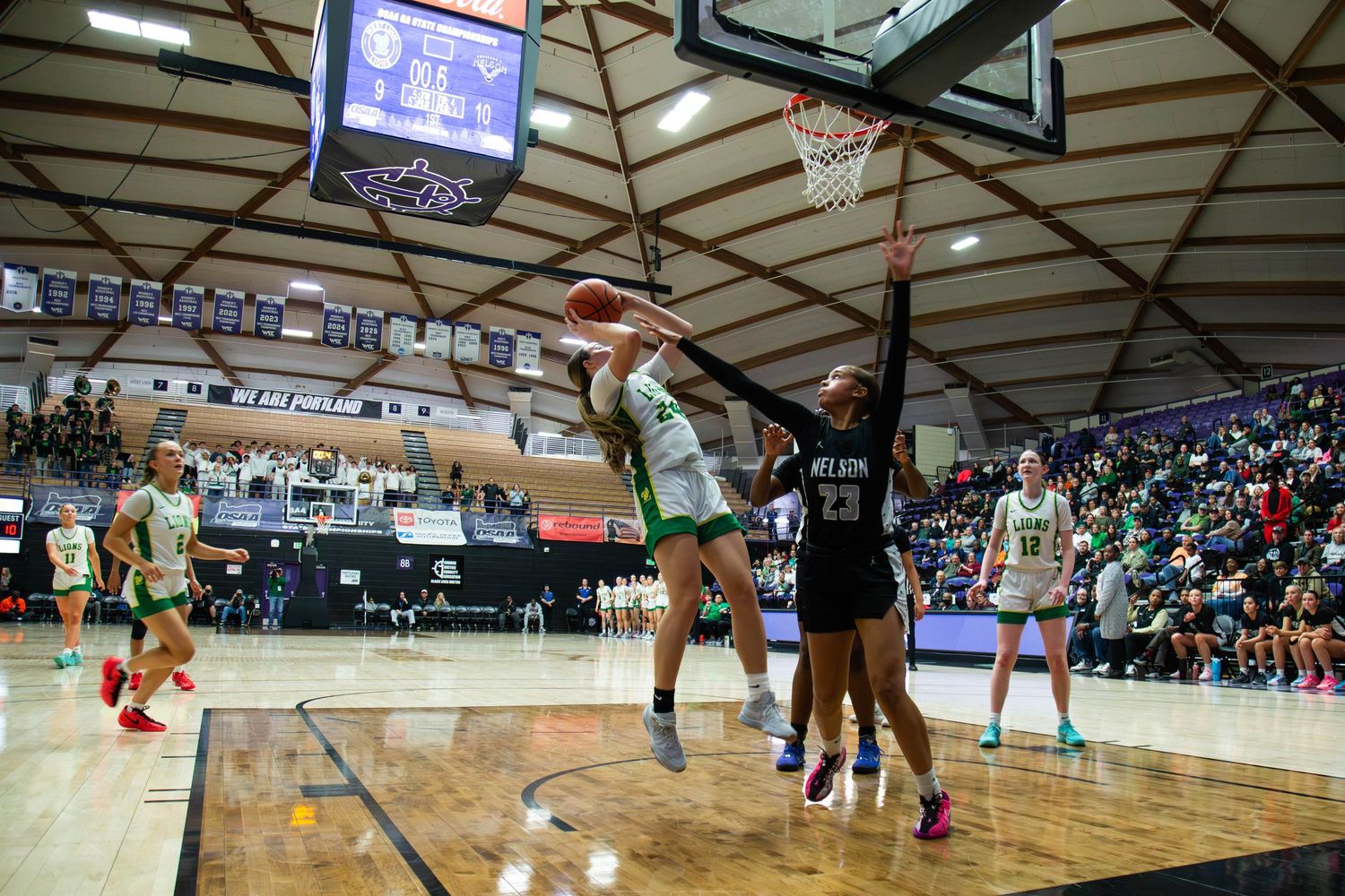 West Linn Lions Varsity Girls Basketball game photographed by Miles Butler Photography