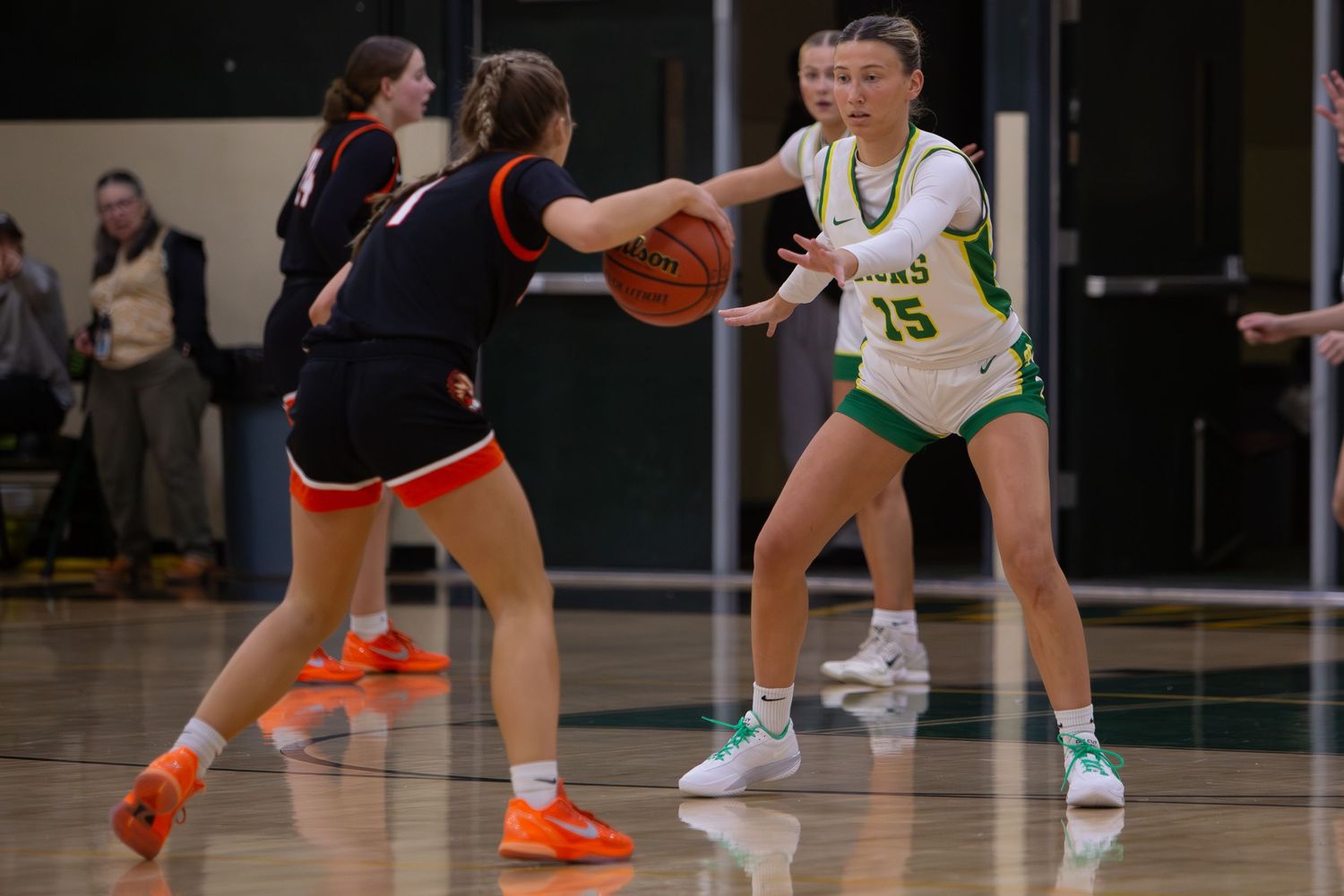 West Linn Lions Varsity Girls Basketball game photographed by Miles Butler Photography