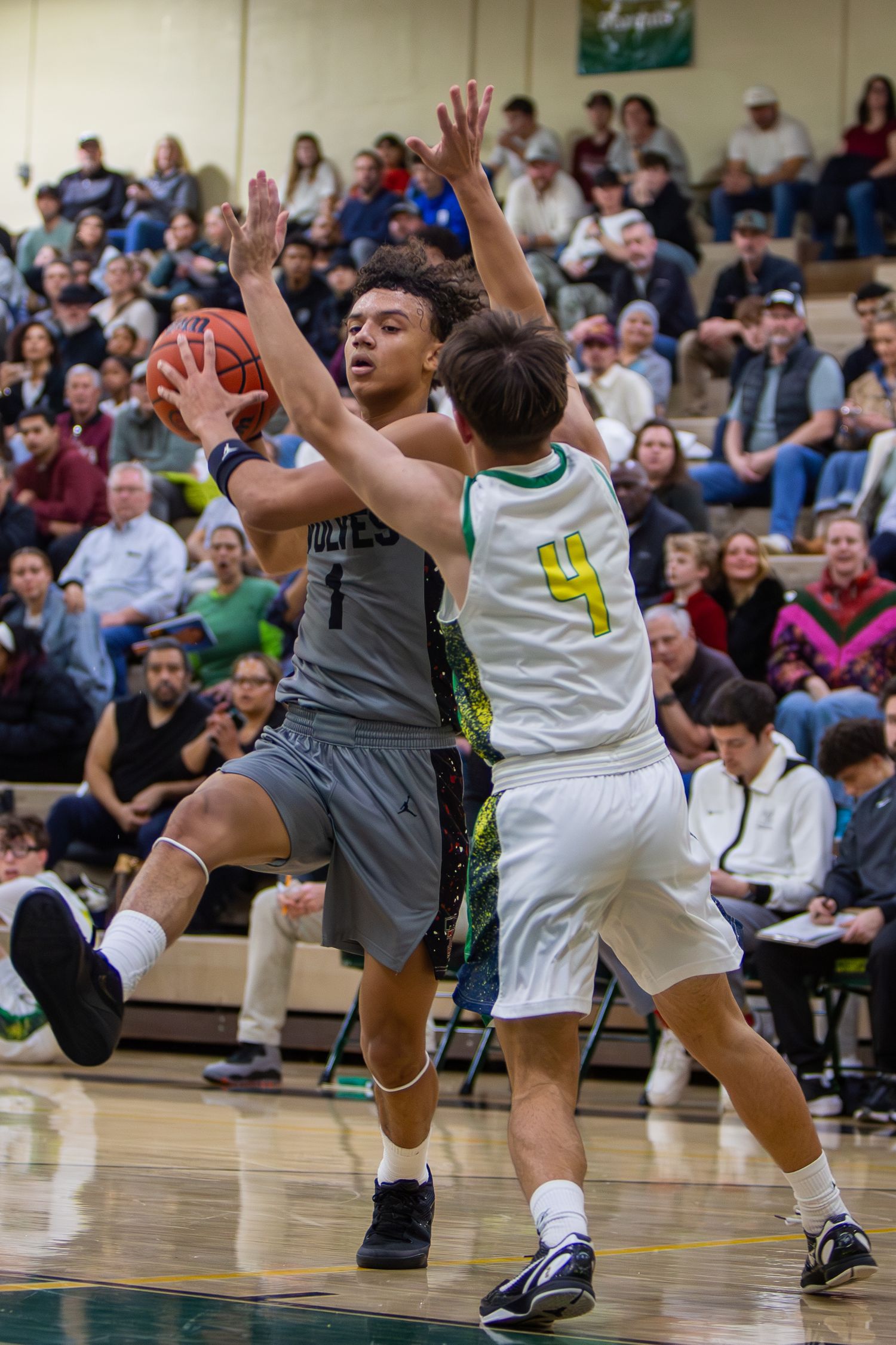 West Linn Lions Varsity Boys Basketball game photographed by Miles Butler Photography