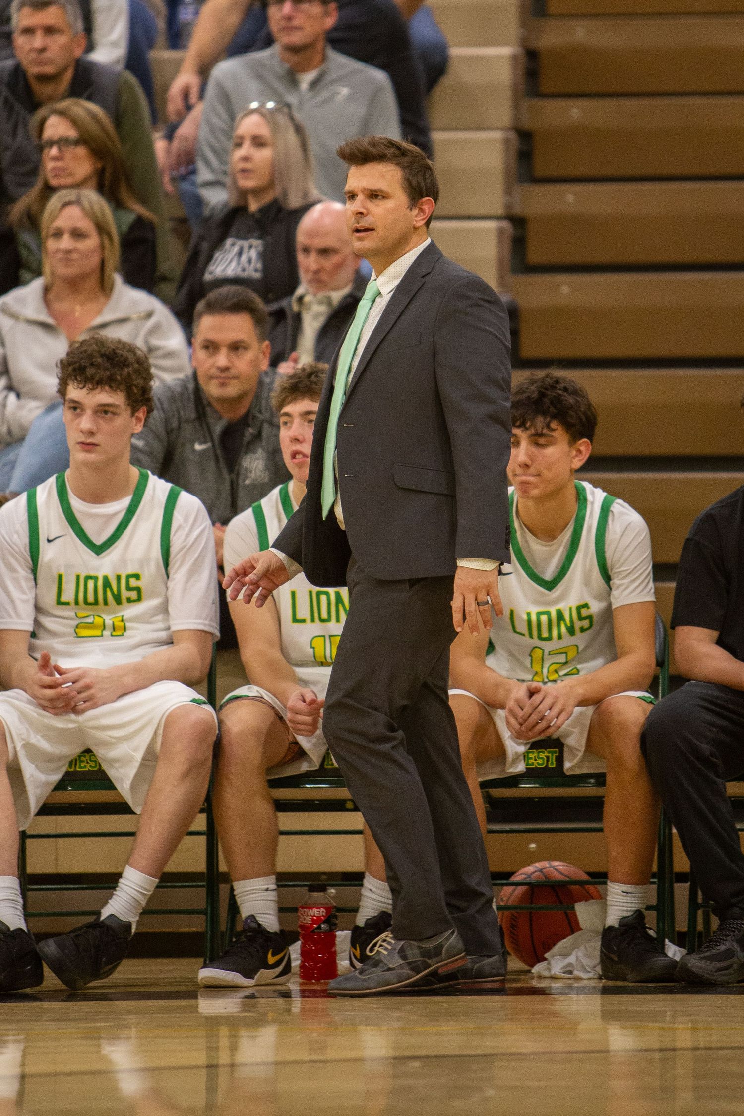 West Linn Lions Varsity Boys Basketball game photographed by Miles Butler Photography