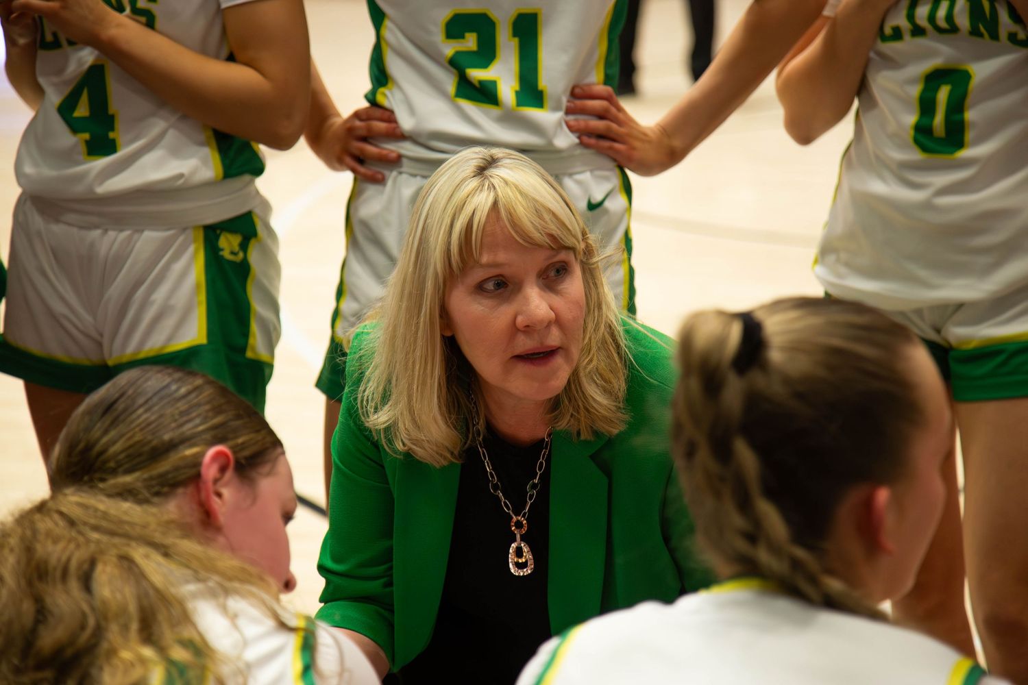 West Linn Lions Varsity Girls Basketball game photographed by Miles Butler Photography