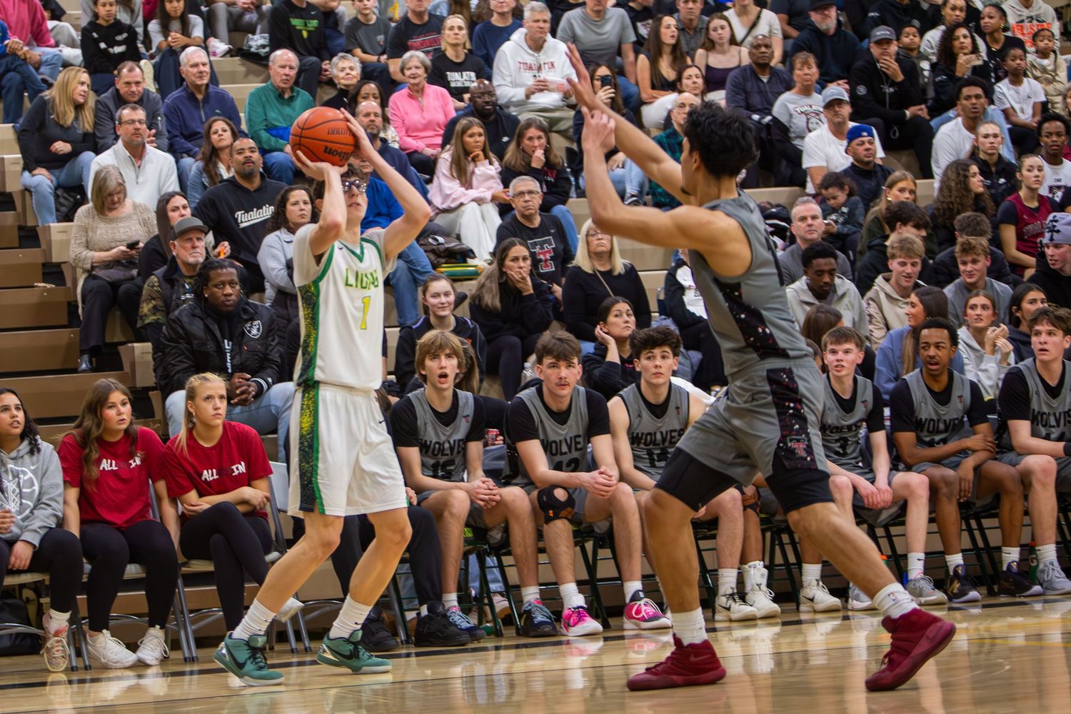 West Linn Lions Varsity Boys Basketball game photographed by Miles Butler Photography