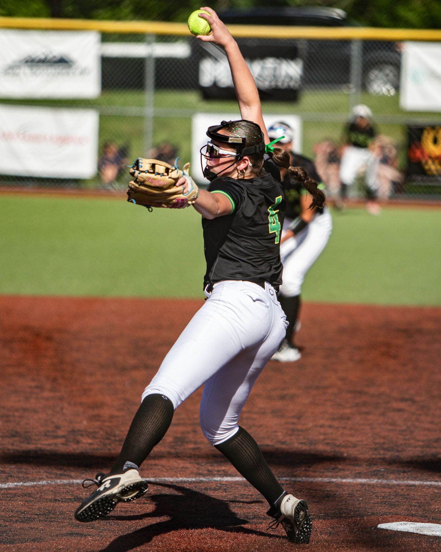 West Linn Softball Photographed by Miles Butler Photography