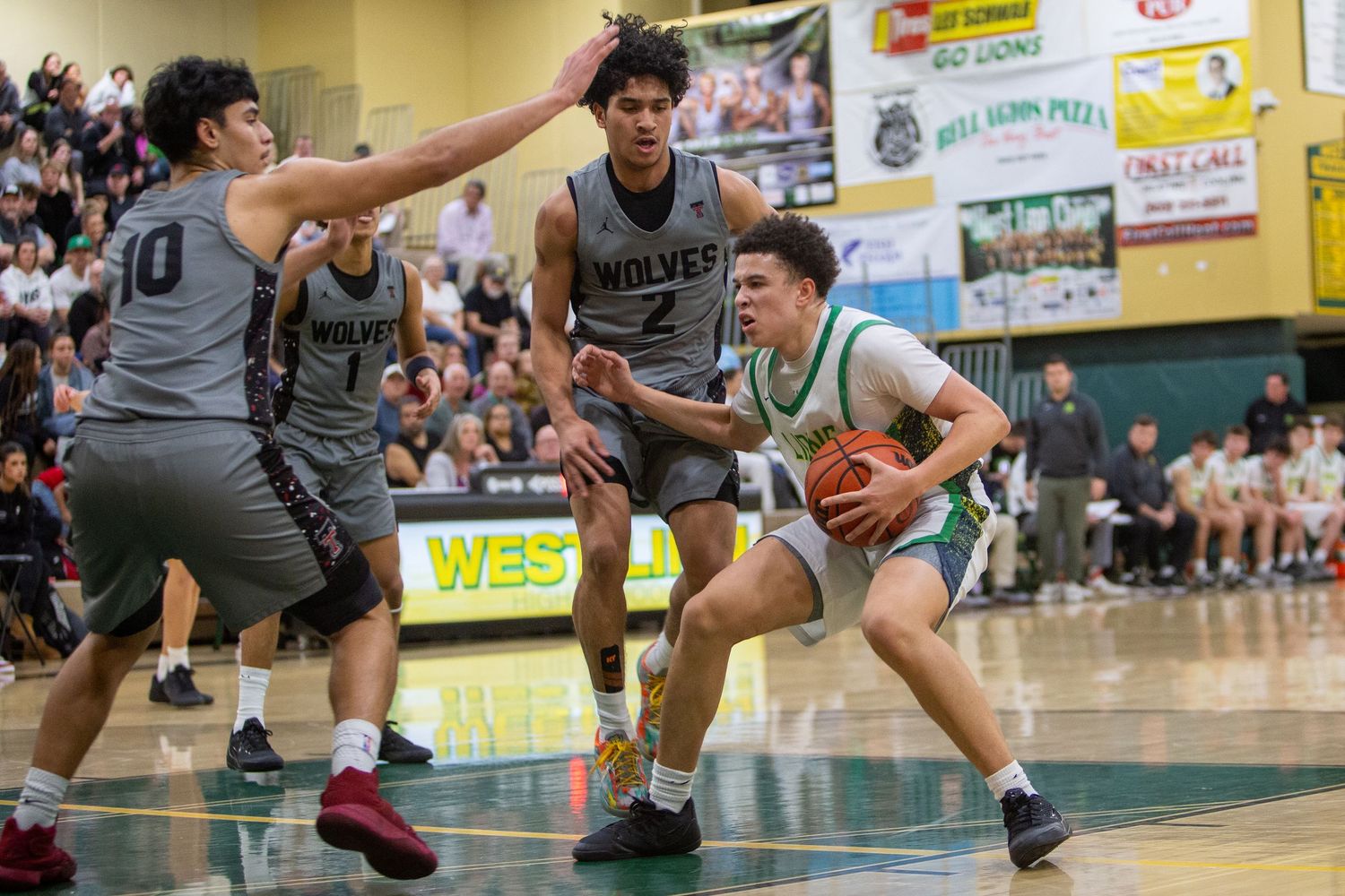 West Linn Lions Varsity Boys Basketball game photographed by Miles Butler Photography