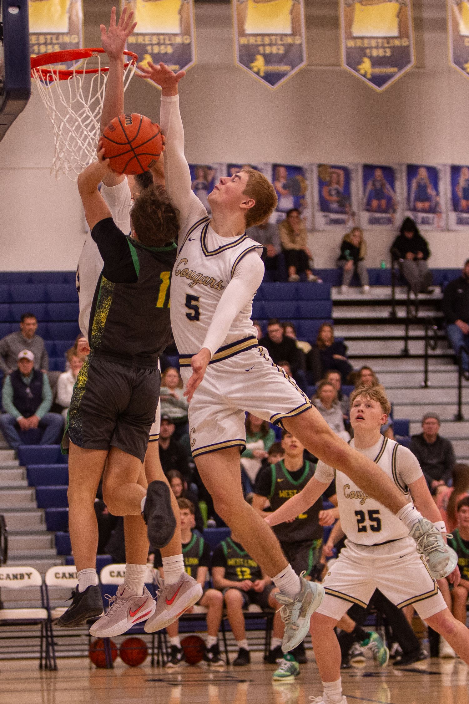 West Linn Lions Varsity Boys Basketball game photographed by Miles Butler Photography
