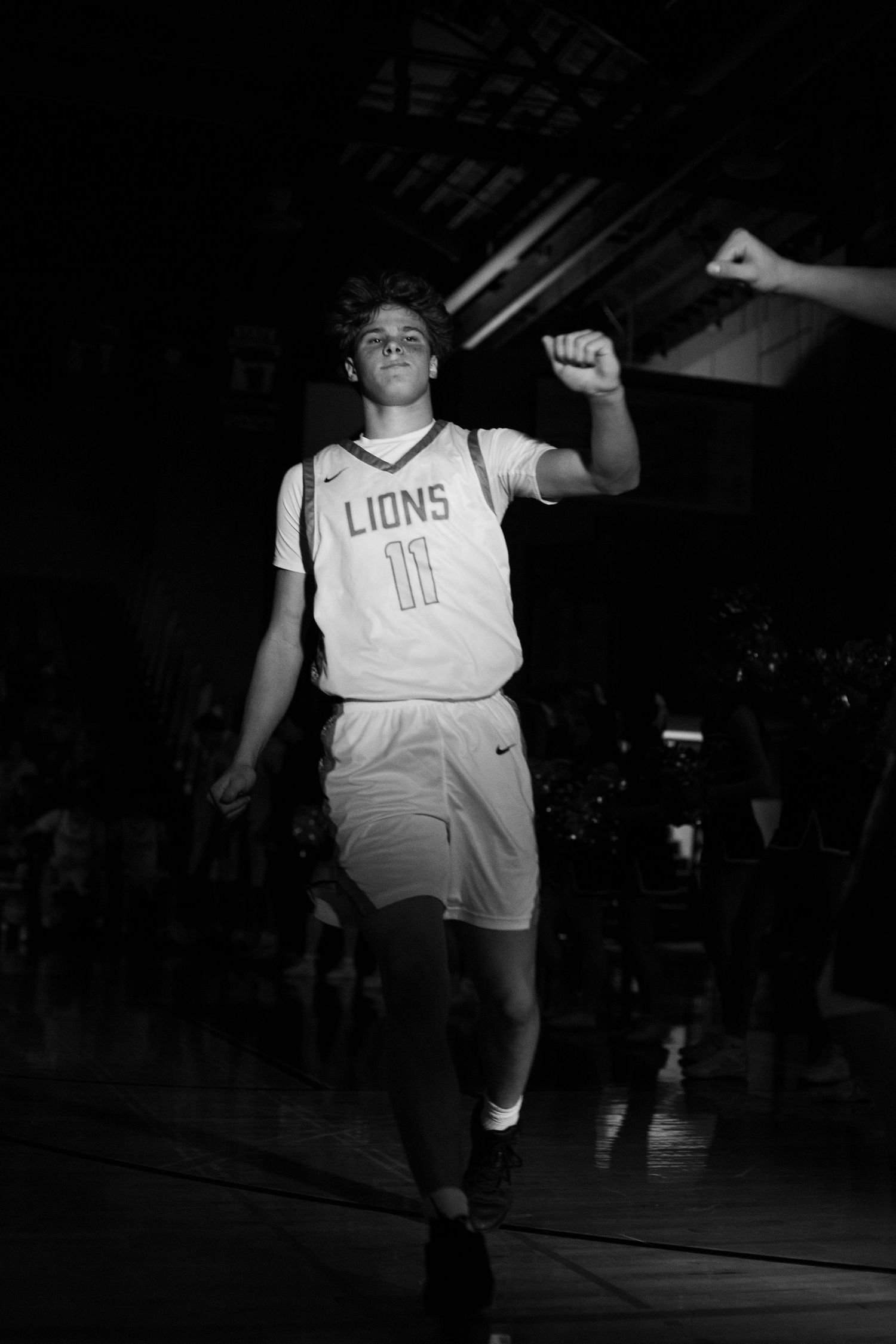 West Linn Lions Varsity Boys Basketball game photographed by Miles Butler Photography
