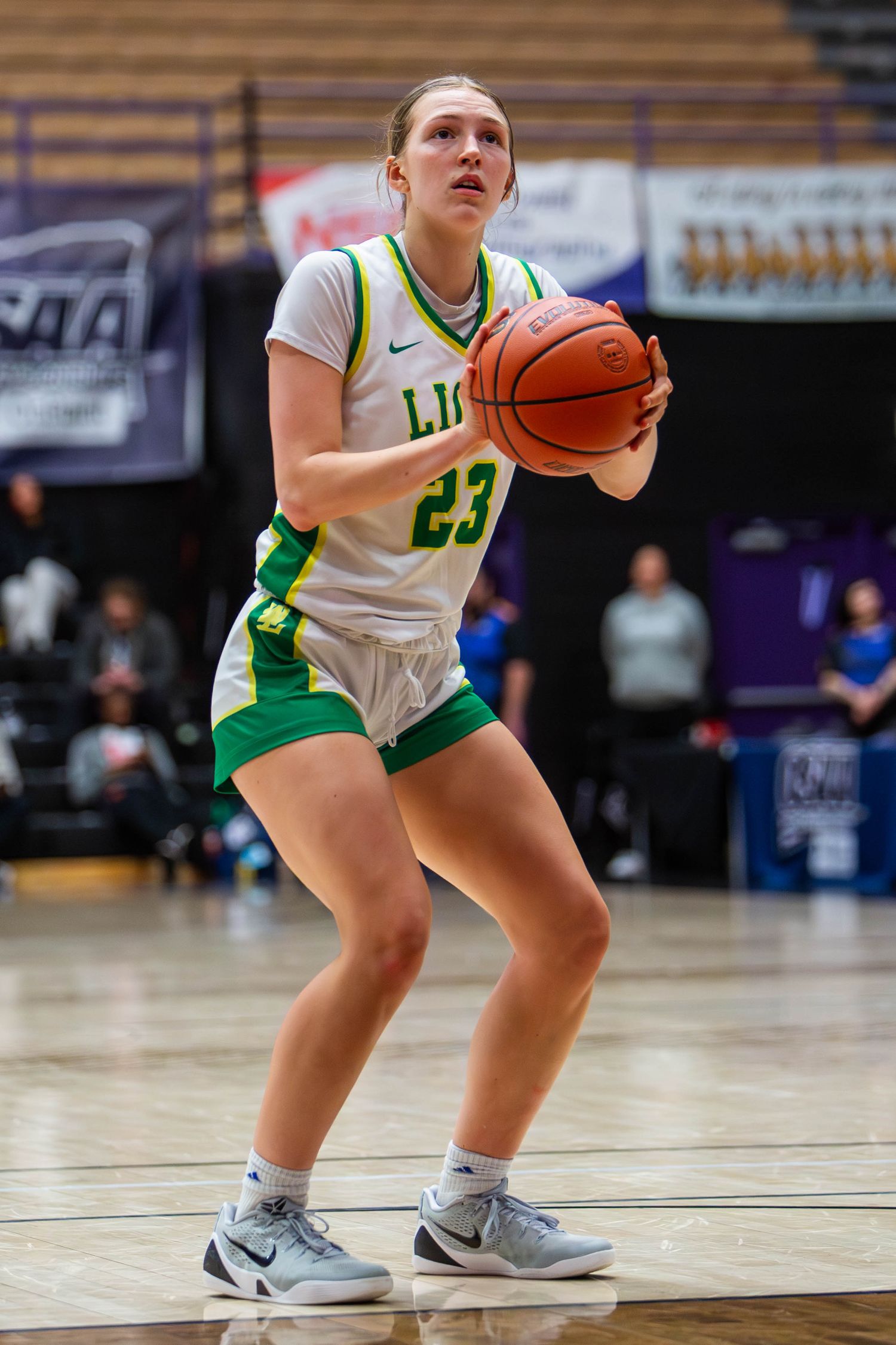 West Linn Lions Varsity Girls Basketball game photographed by Miles Butler Photography